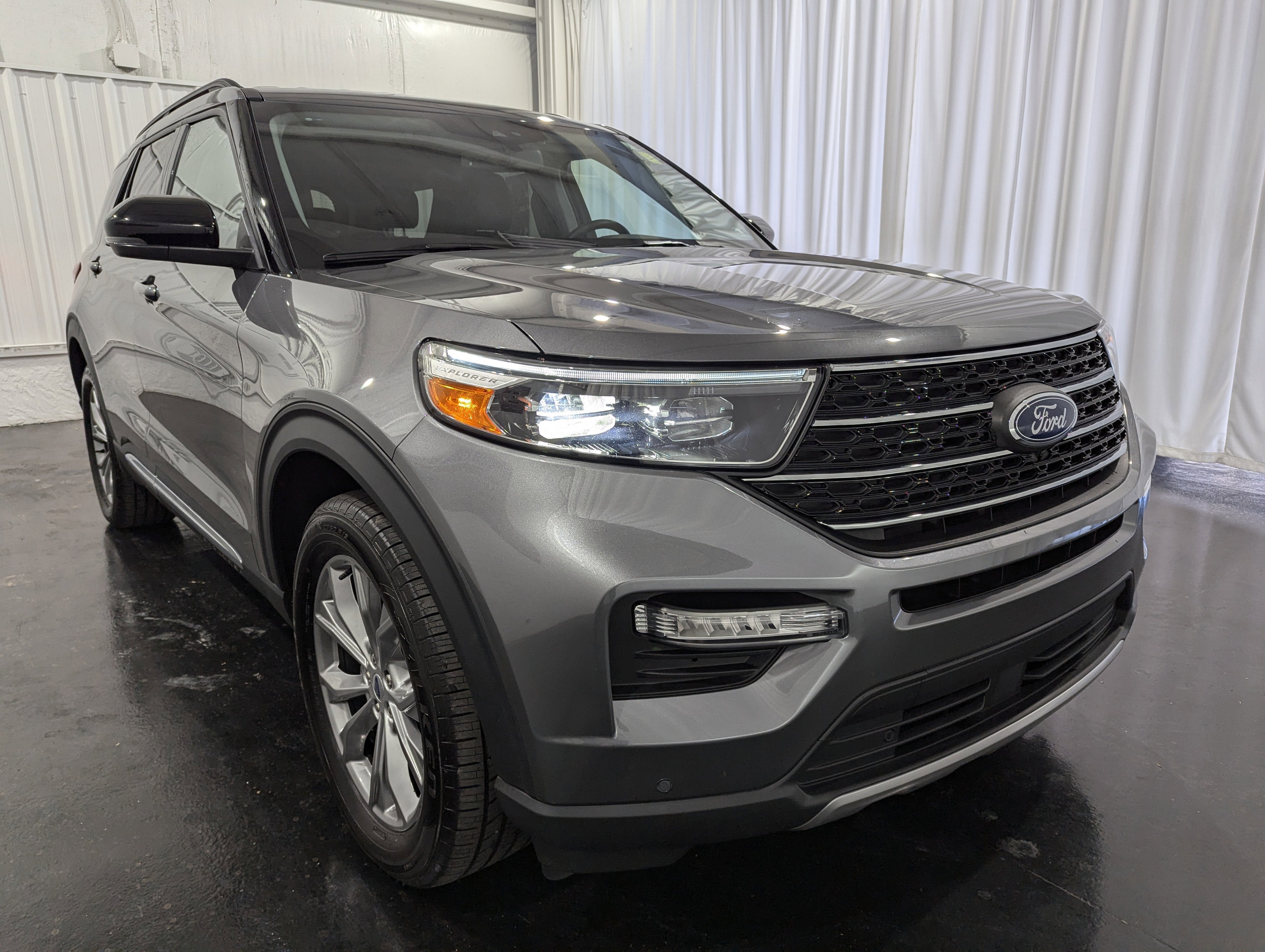2023 Ford Explorer XLT 4x4