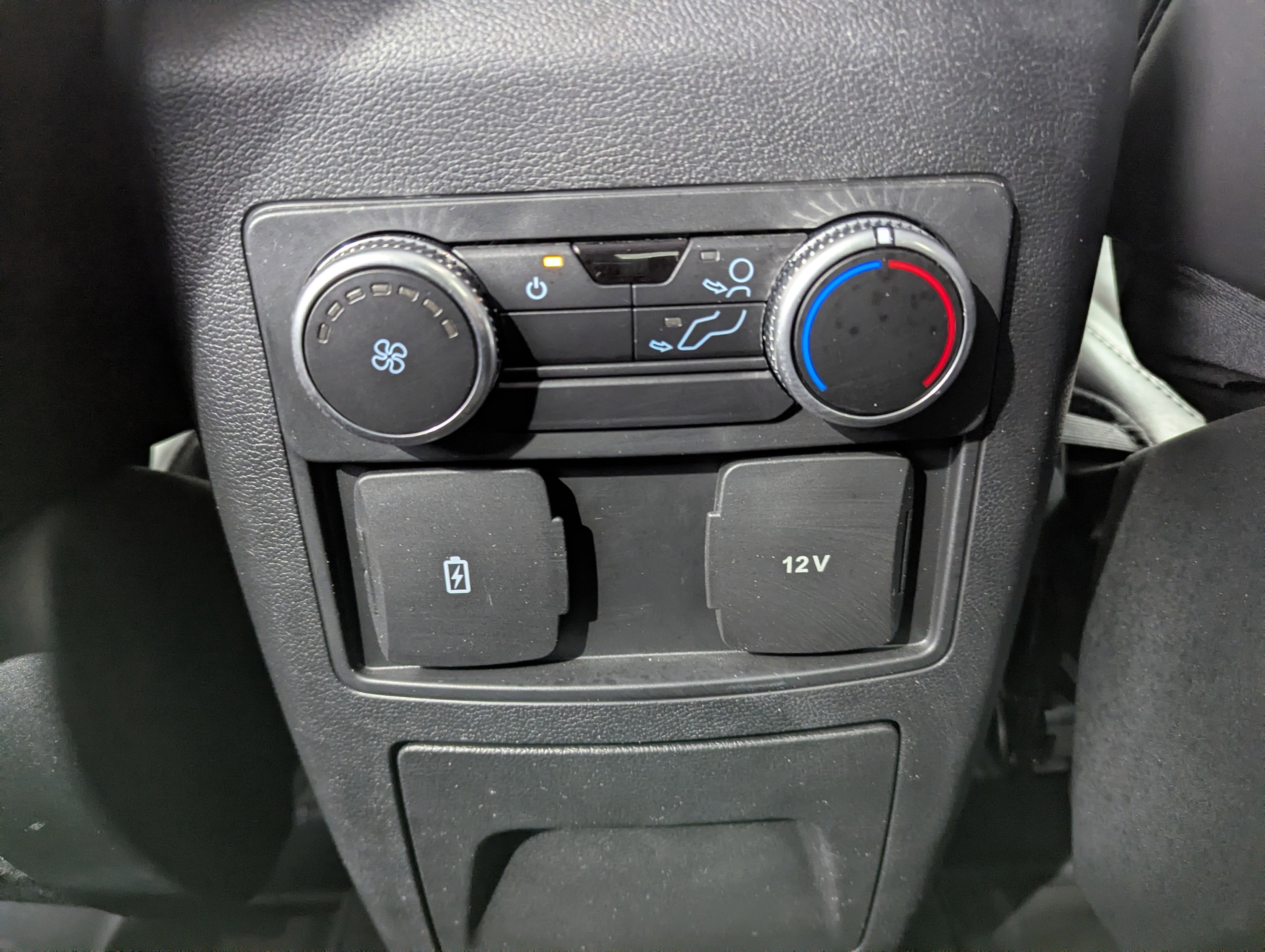 2022 Ford Explorer XLT 4x4