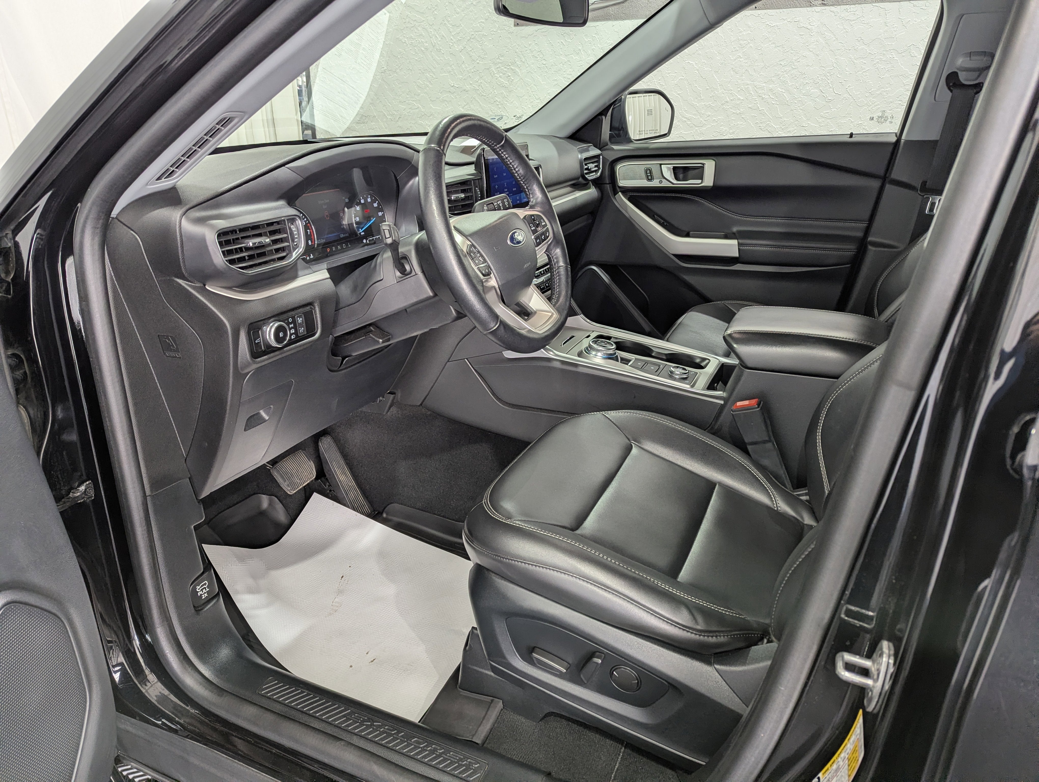 2022 Ford Explorer XLT 4x4