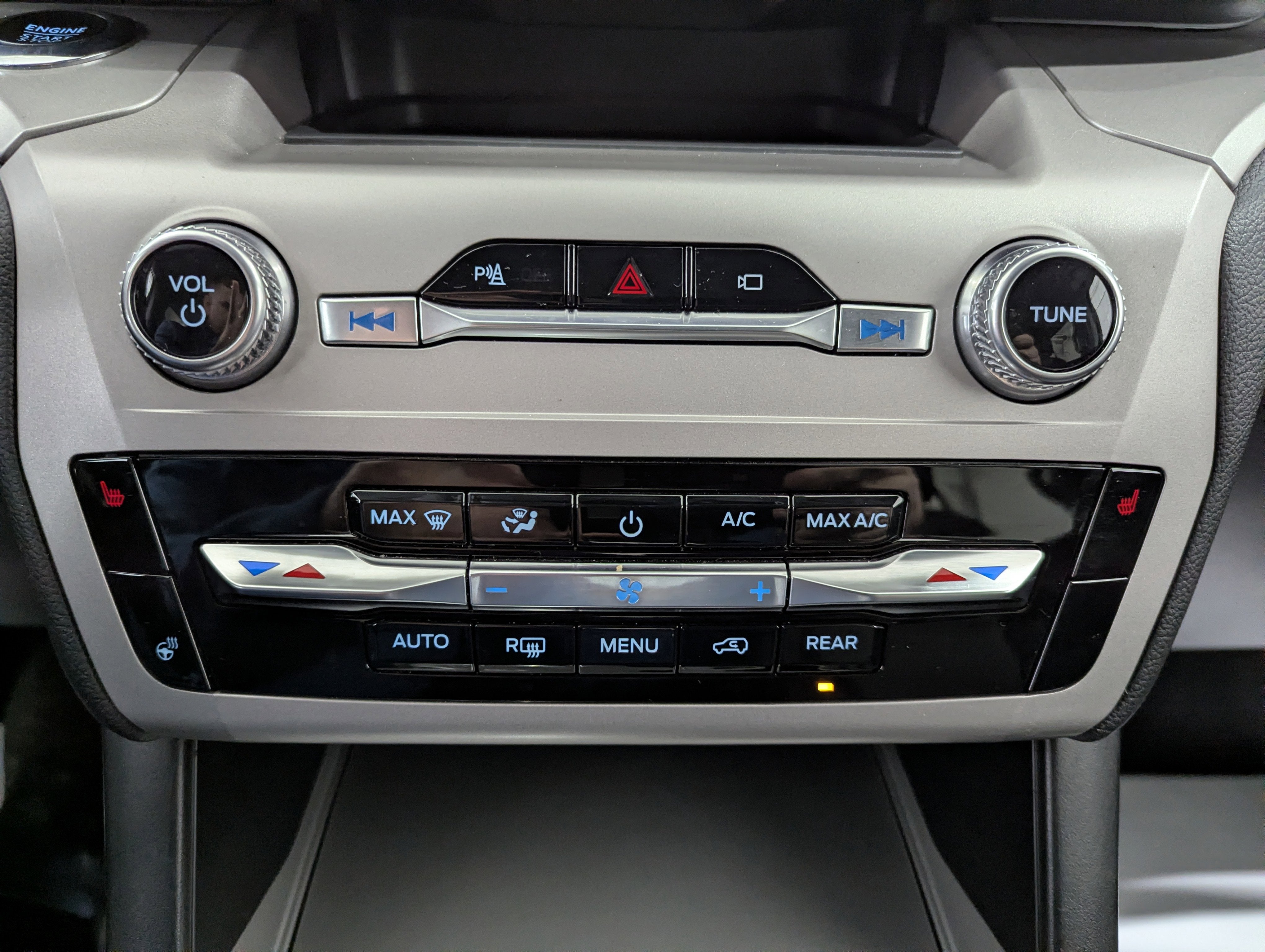 2022 Ford Explorer XLT 4x4