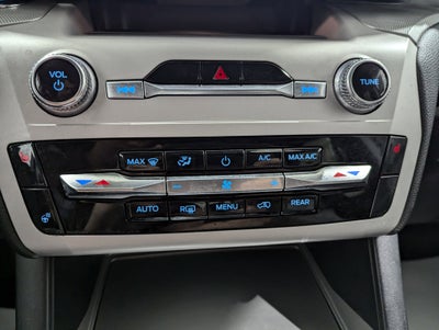 2023 Ford Explorer XLT 4x4