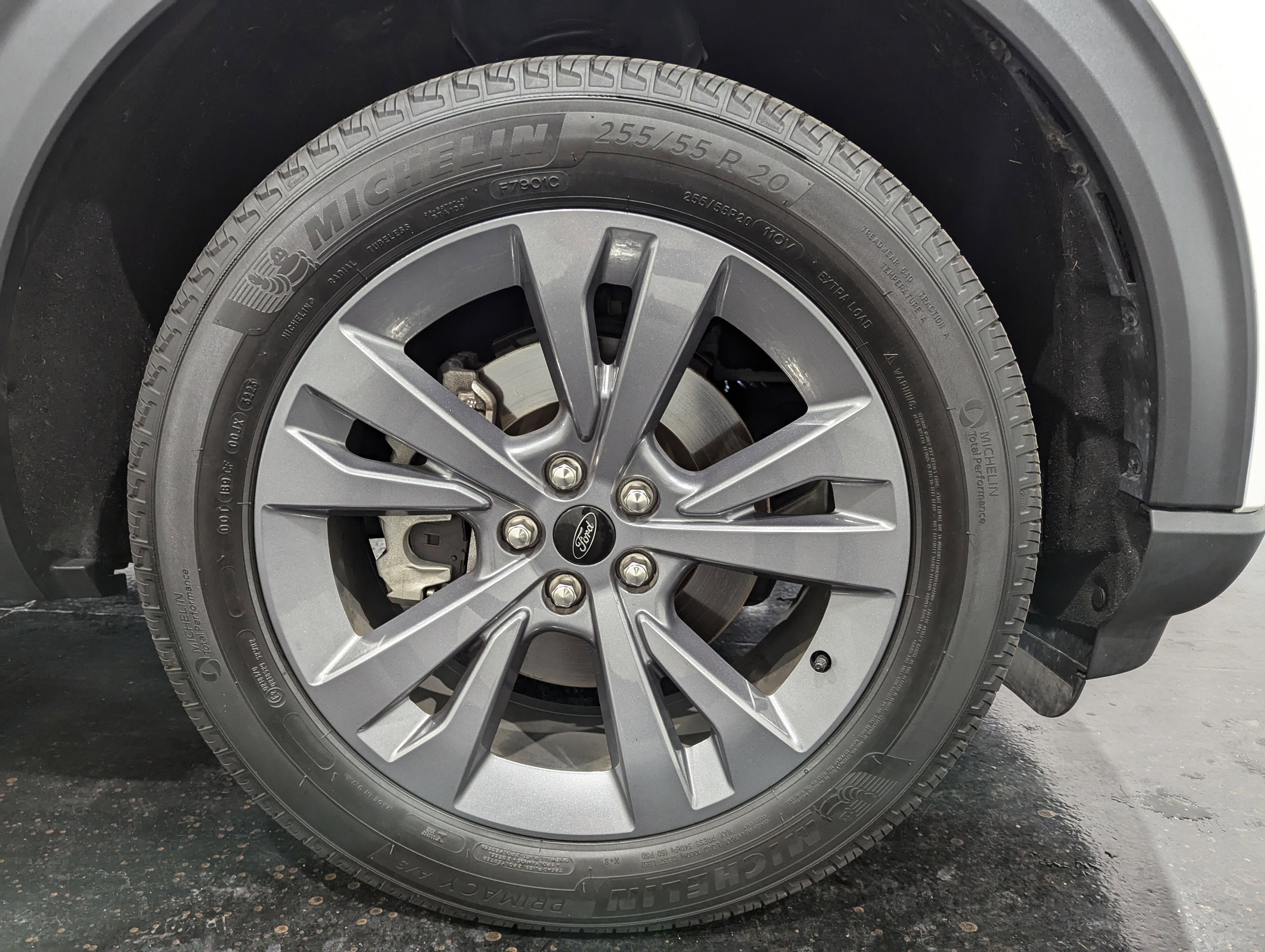 2023 Ford Explorer XLT 4x4