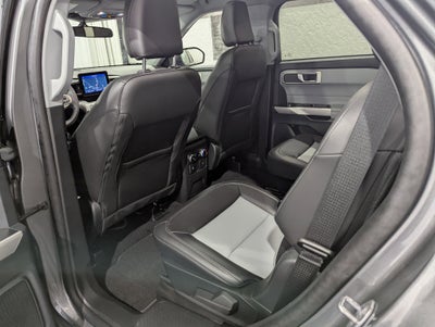 2024 Ford Explorer XLT 4x4