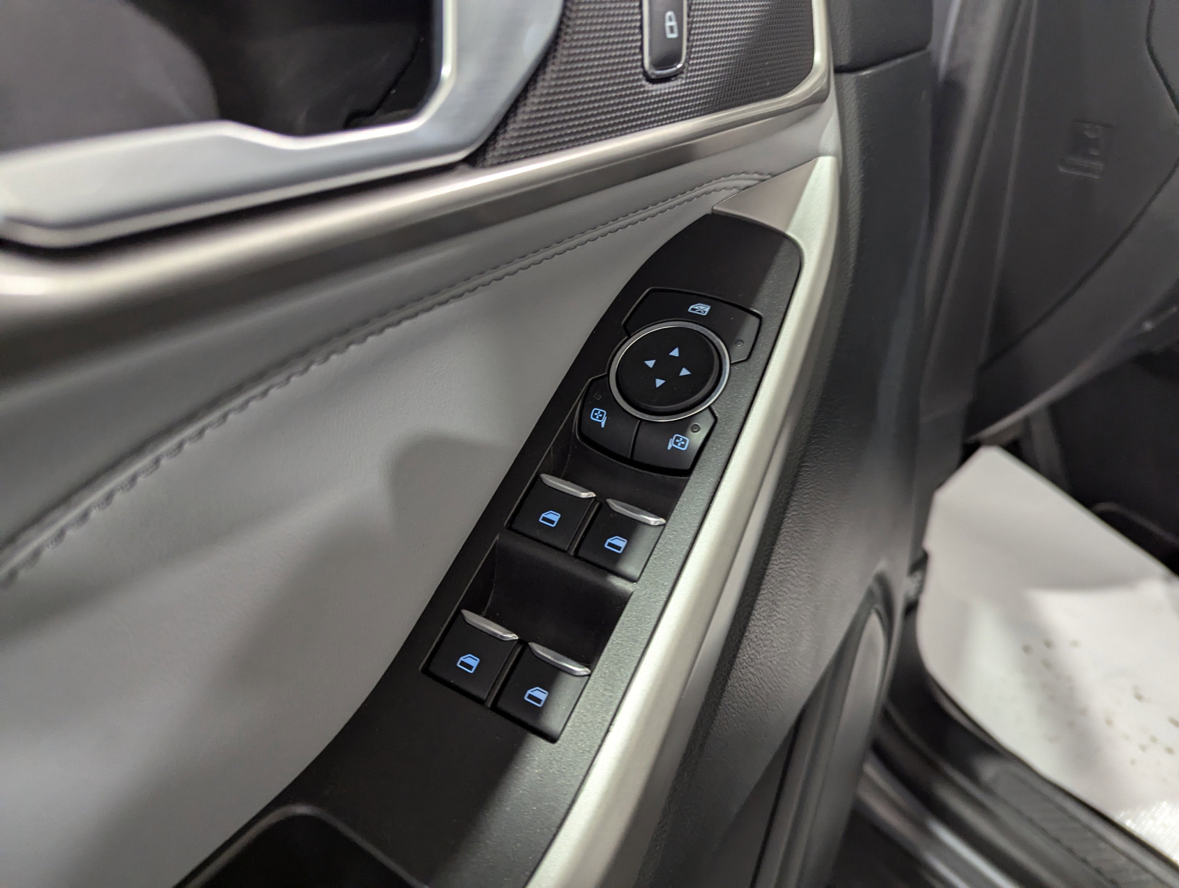 2024 Ford Explorer XLT 4x4