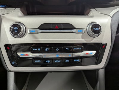 2024 Ford Explorer XLT 4x4
