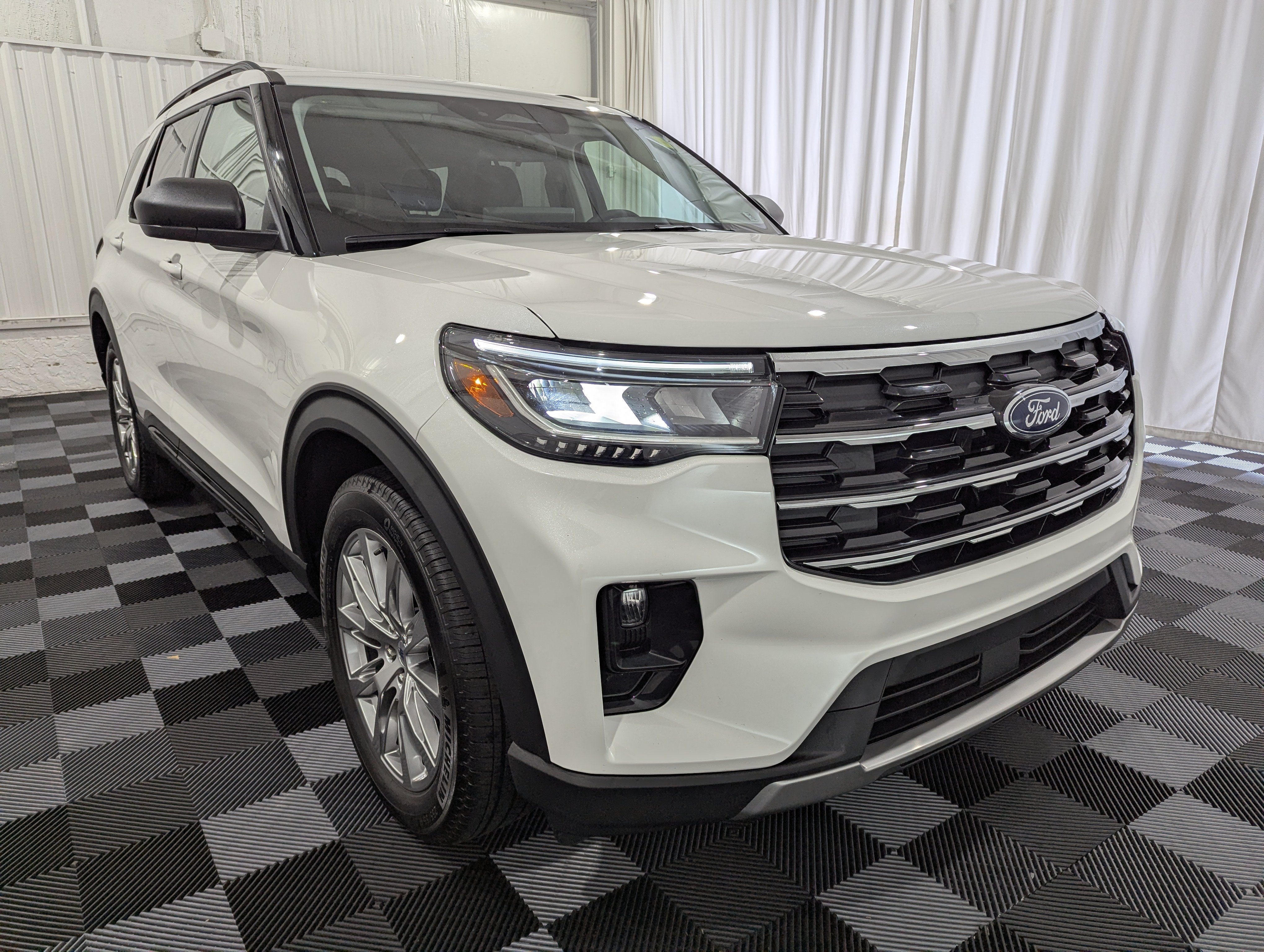 2026 Ford Explorer Active 4x4