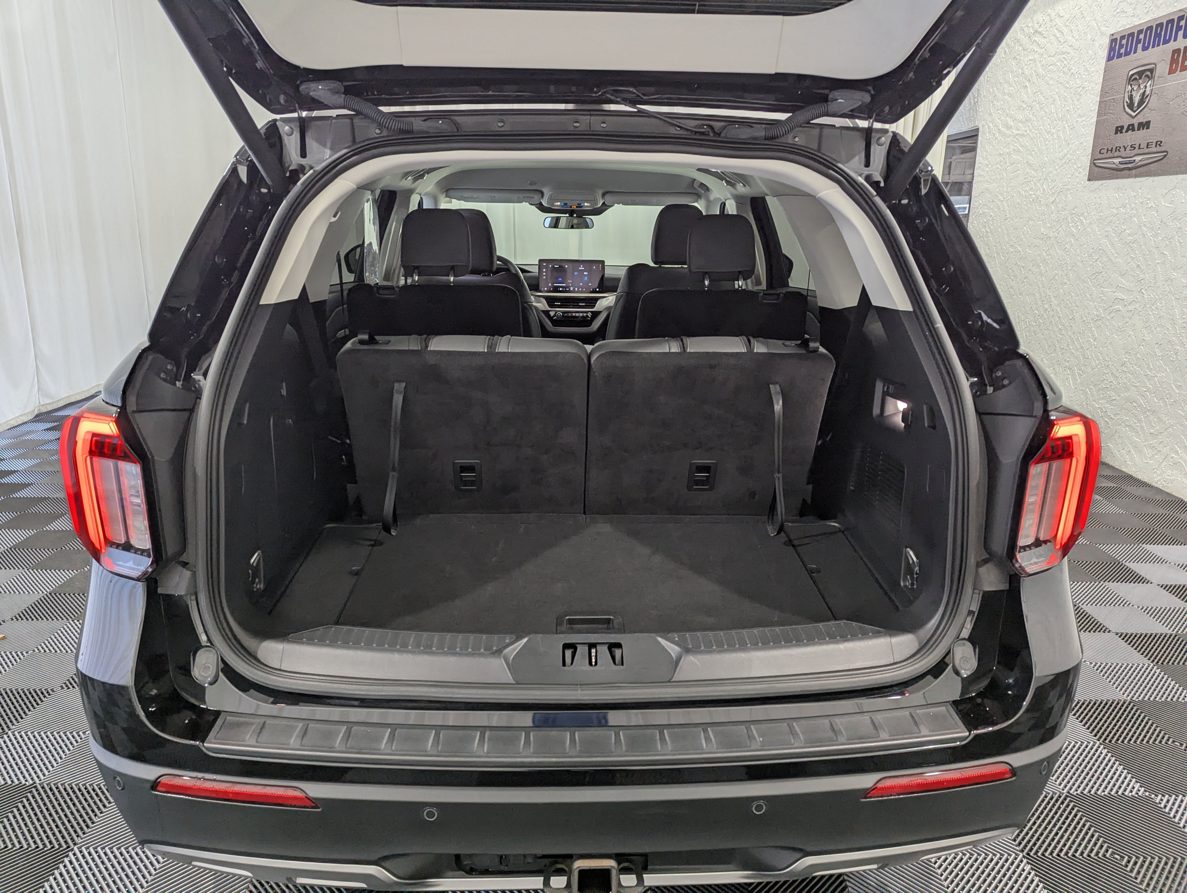 2025 Ford Explorer Active 4x4