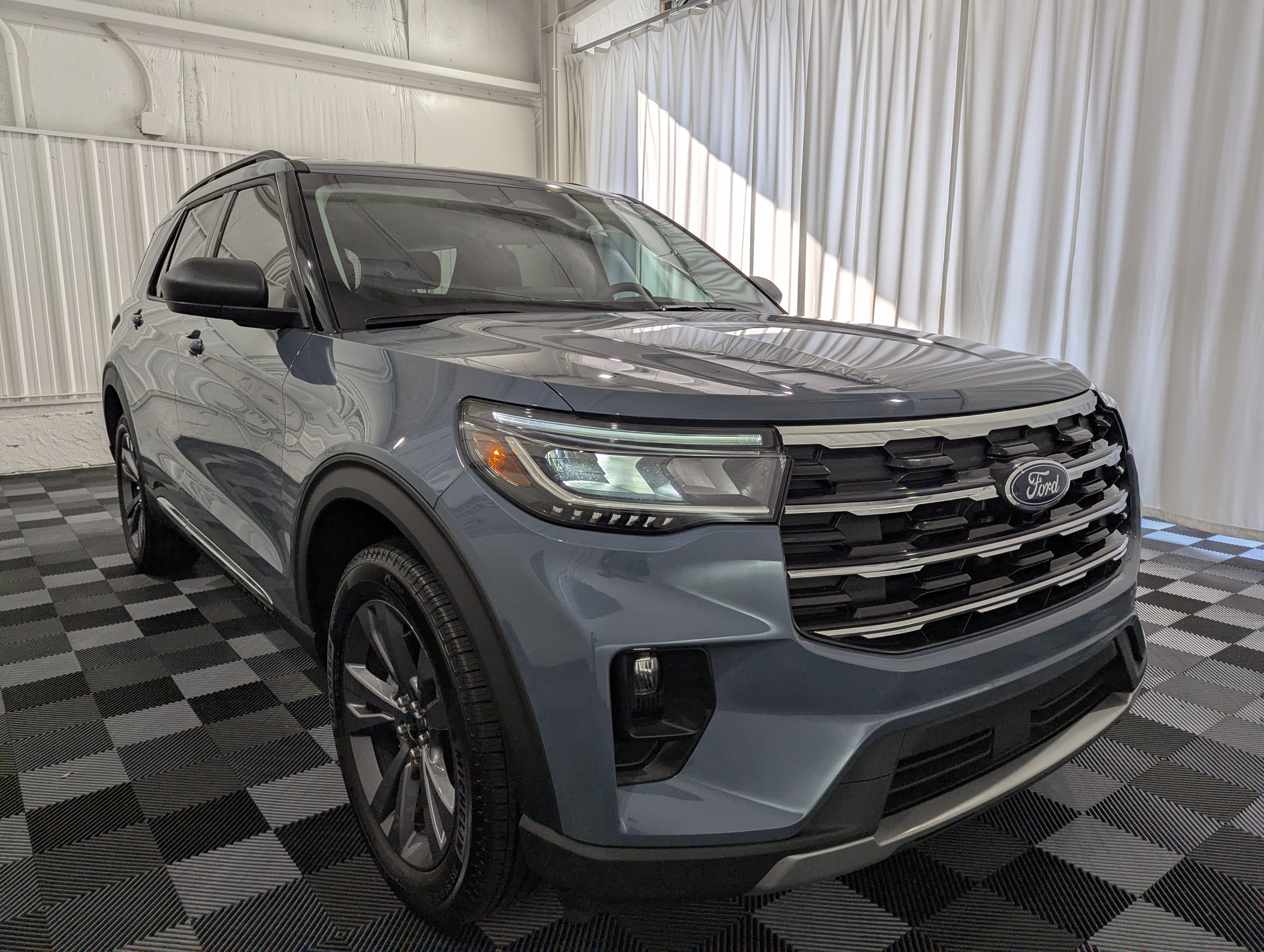2025 Ford Explorer Active 4x4