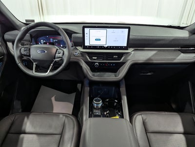 2026 Ford Explorer Platinum 4x4
