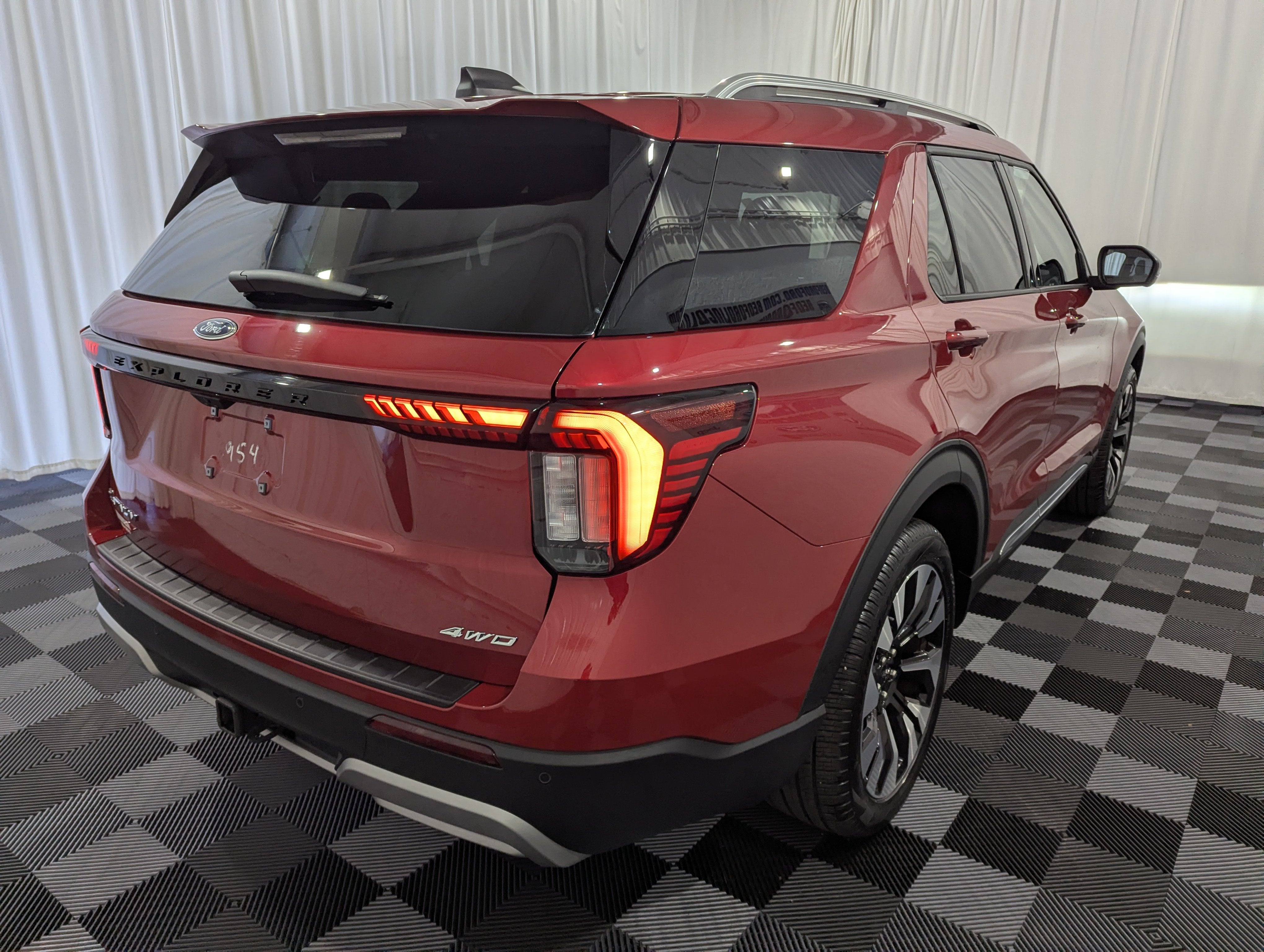 2026 Ford Explorer Platinum 4x4