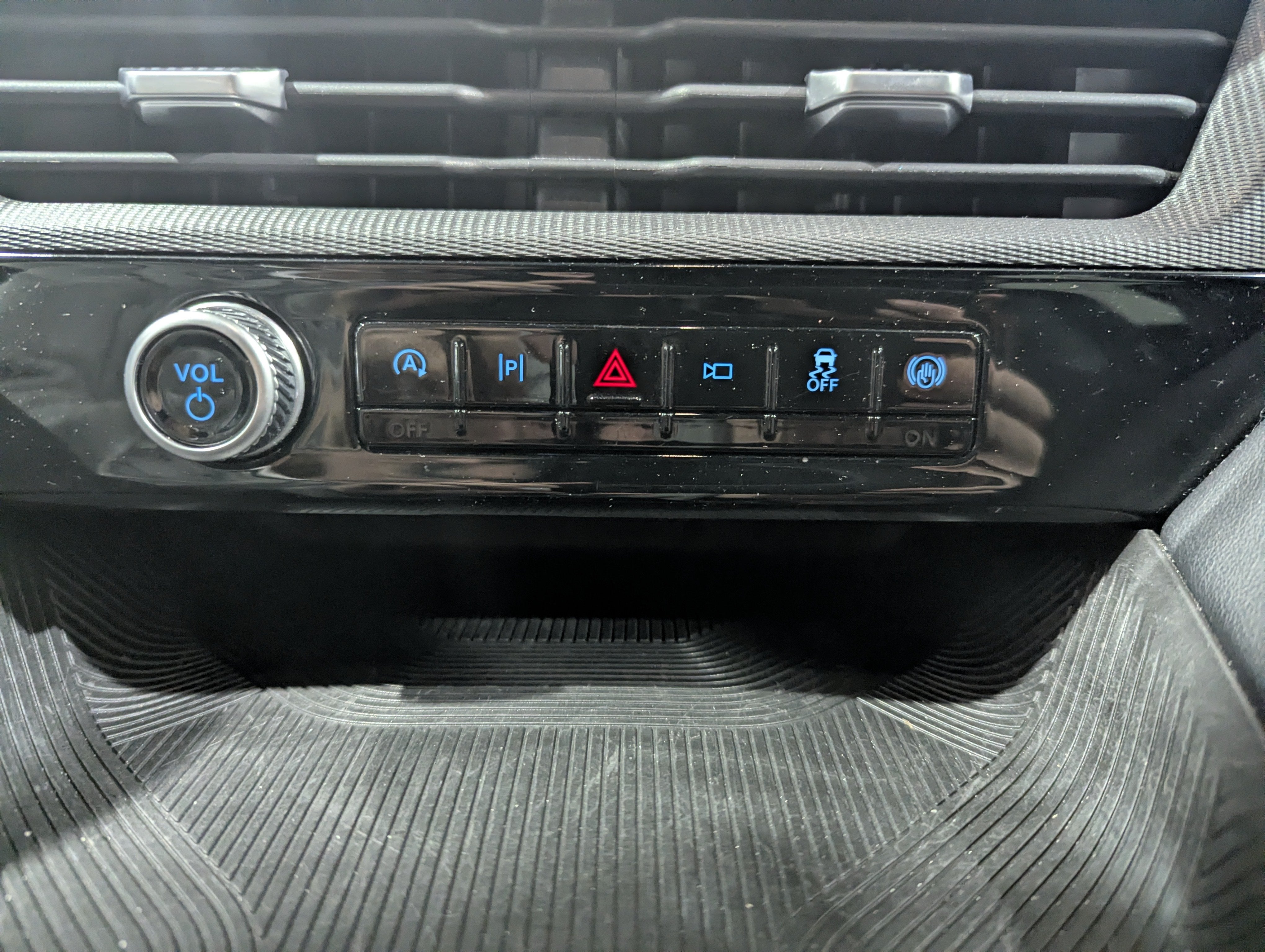 2025 Ford Explorer ST-Line 4x4