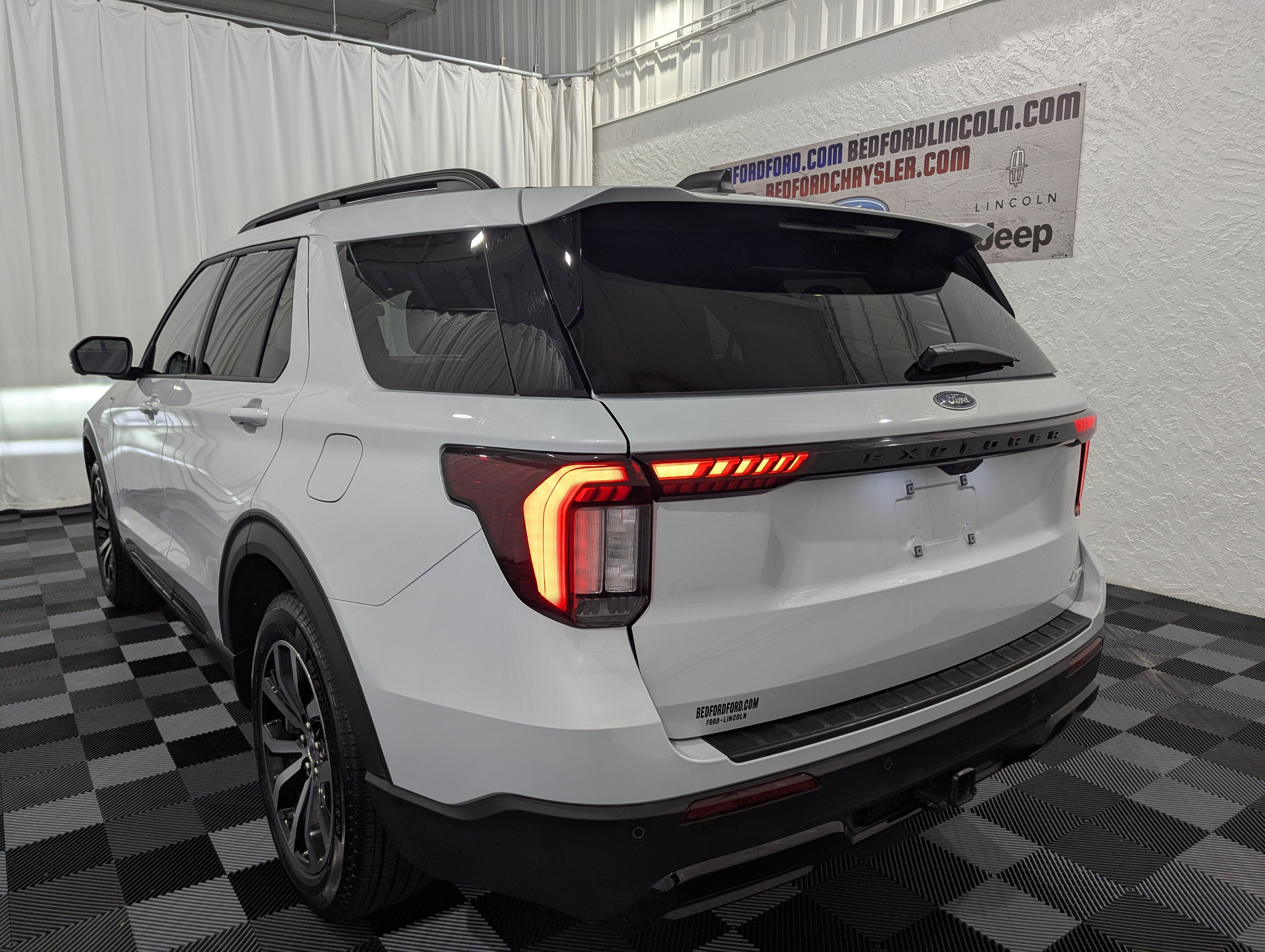 2026 Ford Explorer ST-Line 4x4