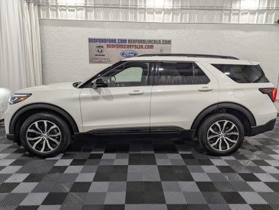 2025 Ford Explorer ST-Line 4x4