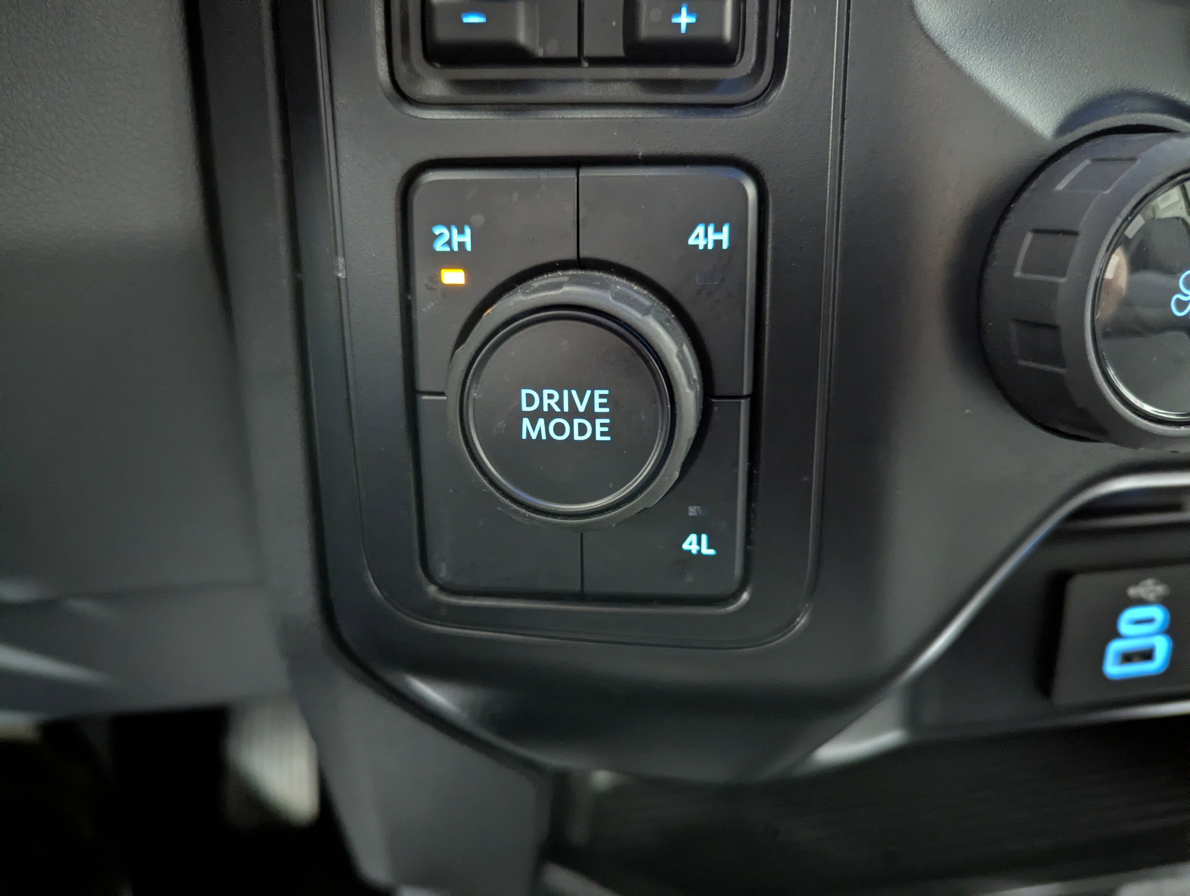 2025 Ford Super Duty F-250 SRW XLT