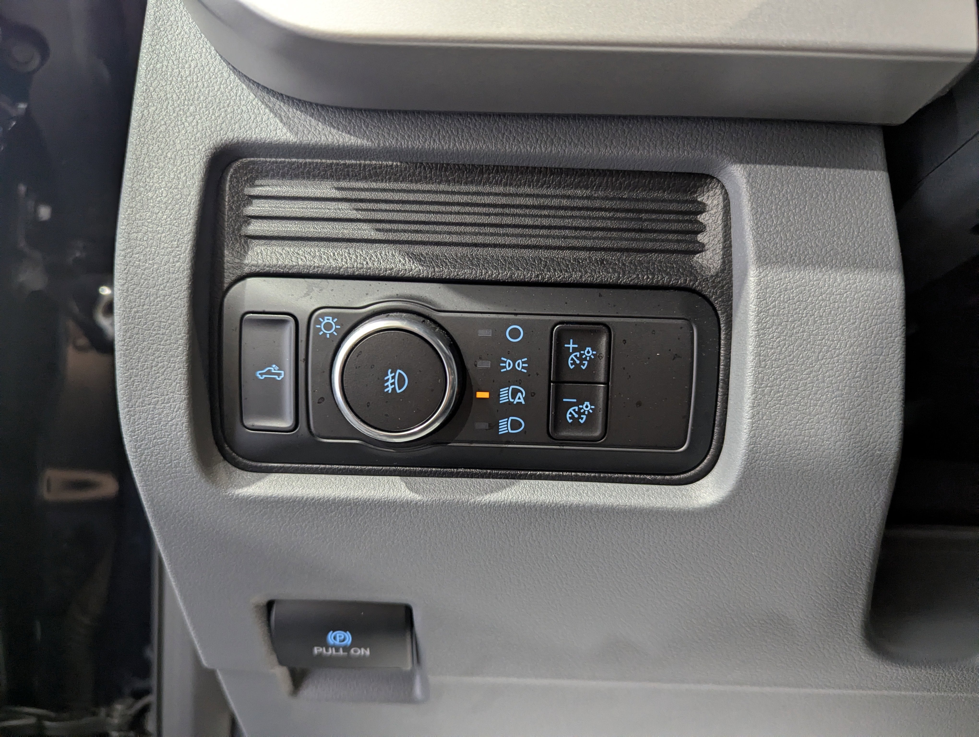 2024 Ford Super Duty F-350 SRW STX