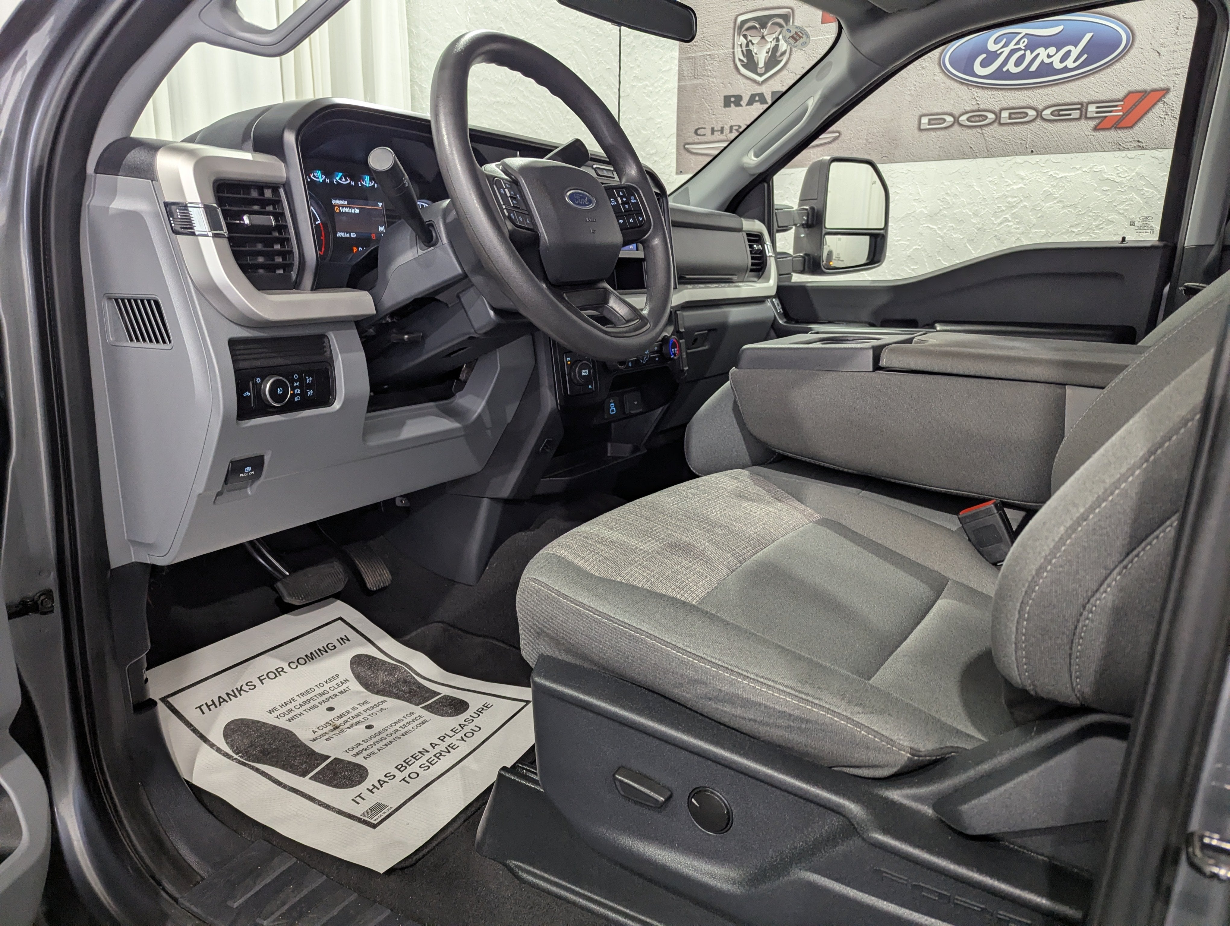 2026 Ford Super Duty F-350 DRW XLT