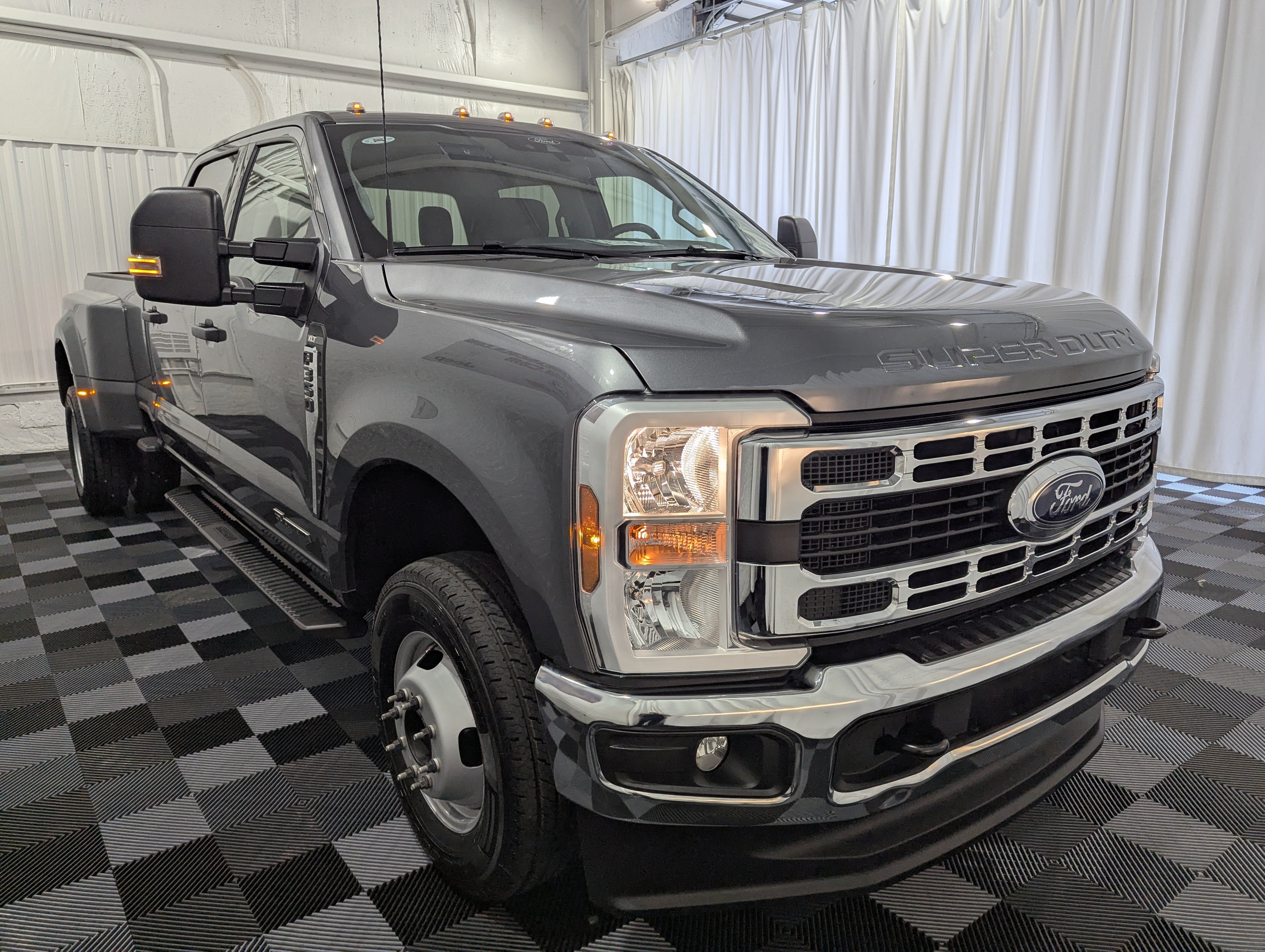 2026 Ford Super Duty F-350 DRW XLT