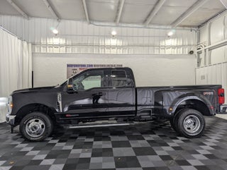 2024 Ford Super Duty F-350 DRW Lariat
