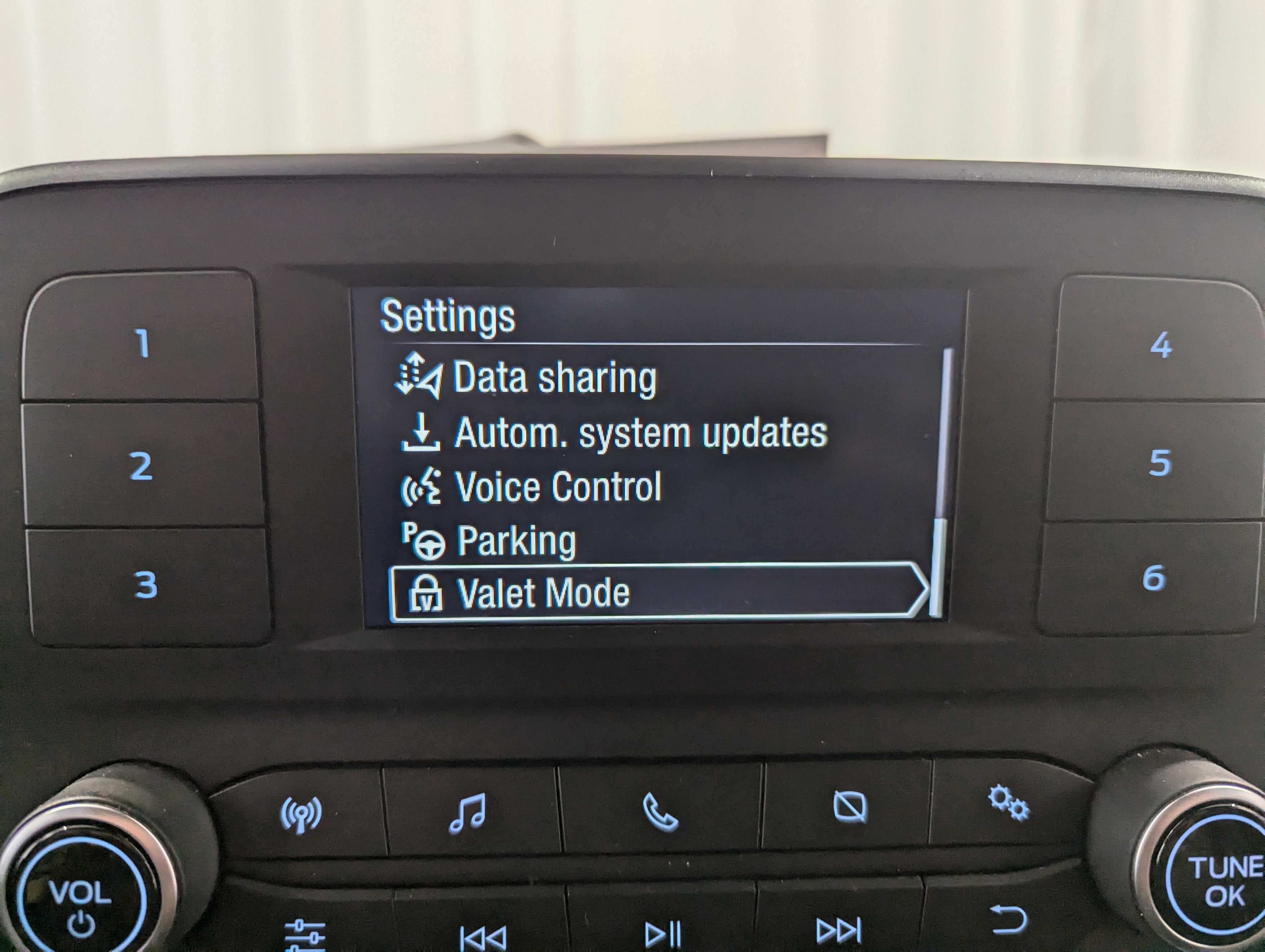 2023 Ford Transit Cargo Van Medium Roof RWD