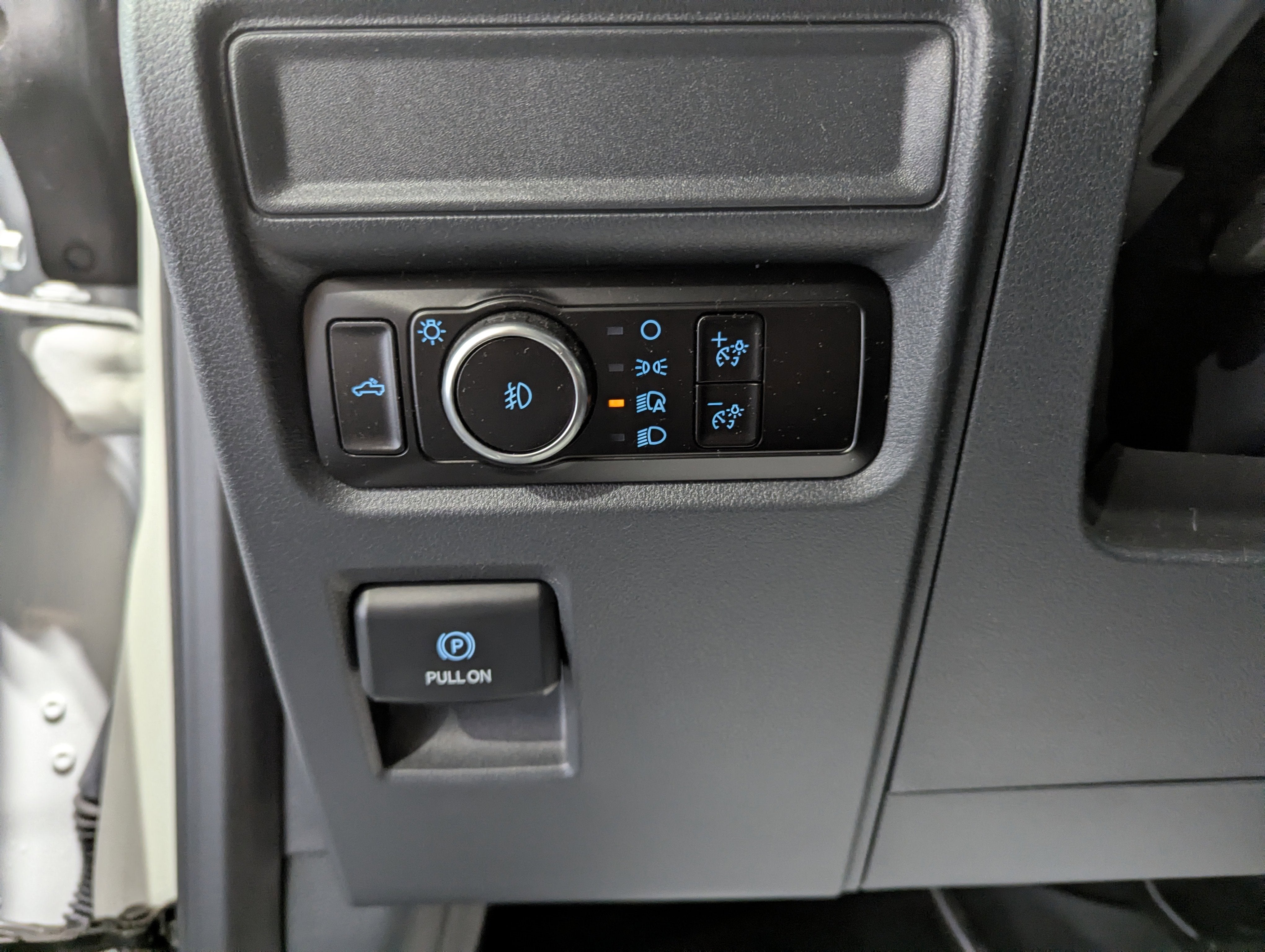 2023 Ford F-150 STX
