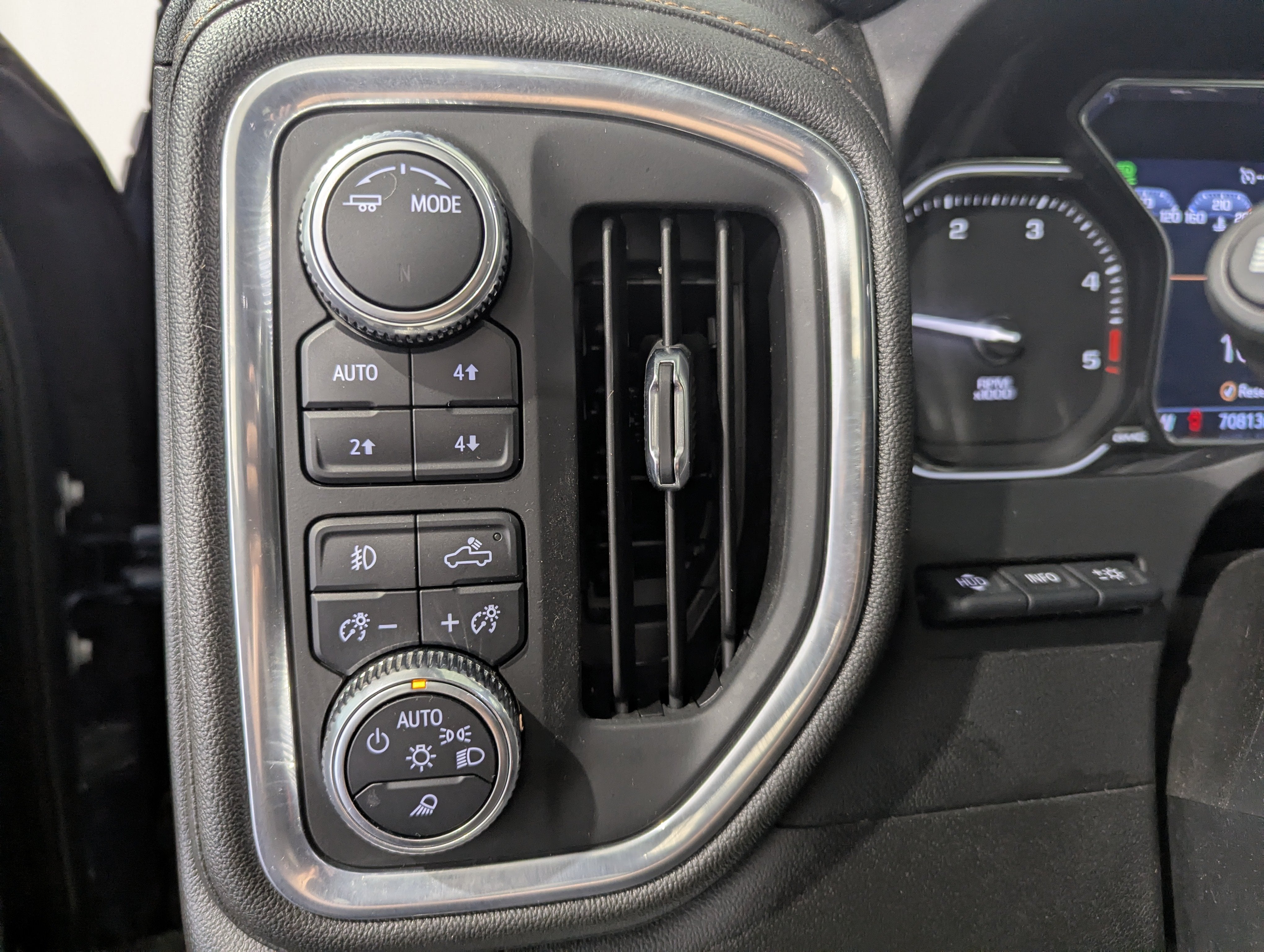 2022 GMC Sierra 2500HD AT4