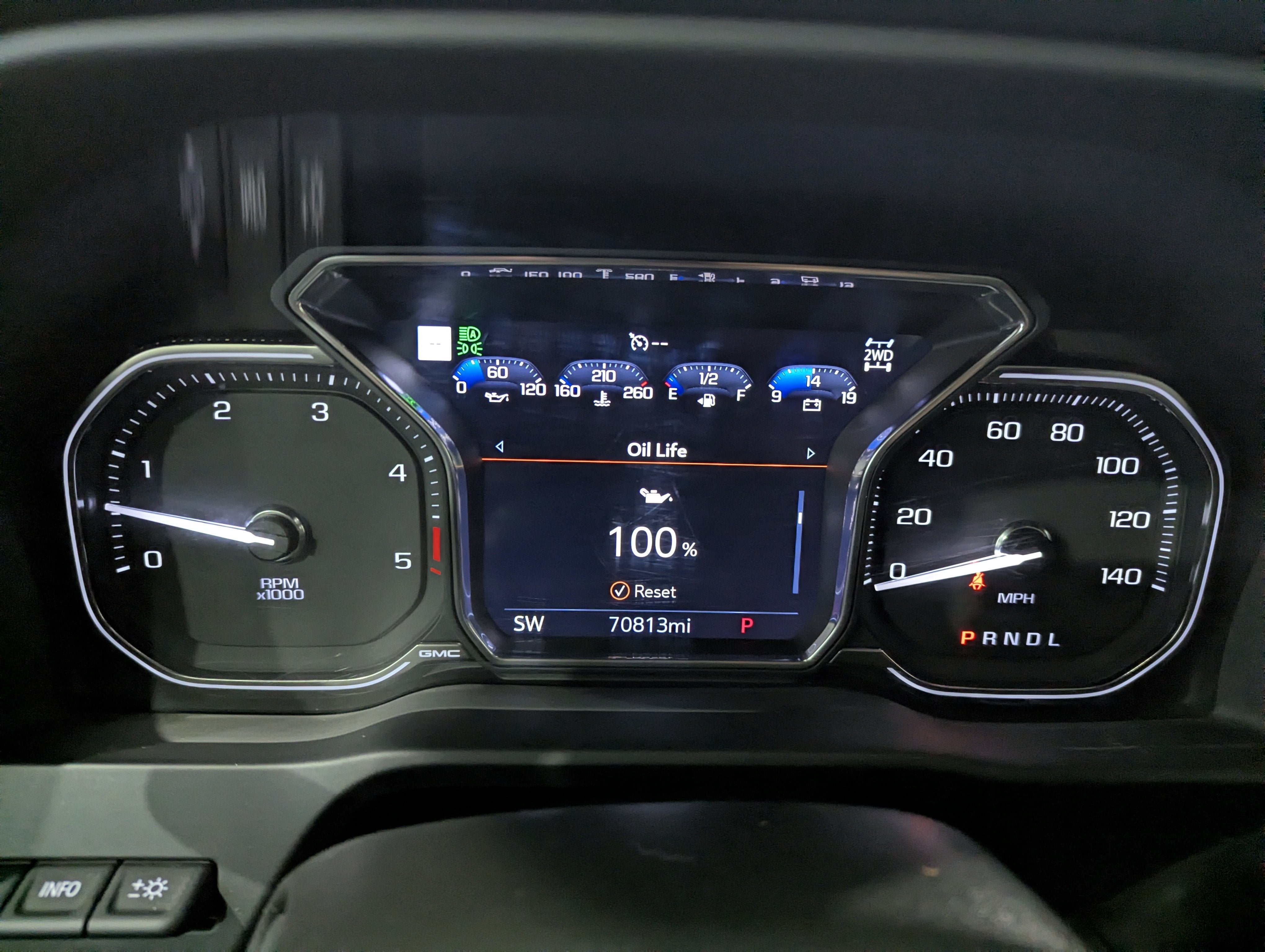 2022 GMC Sierra 2500HD AT4