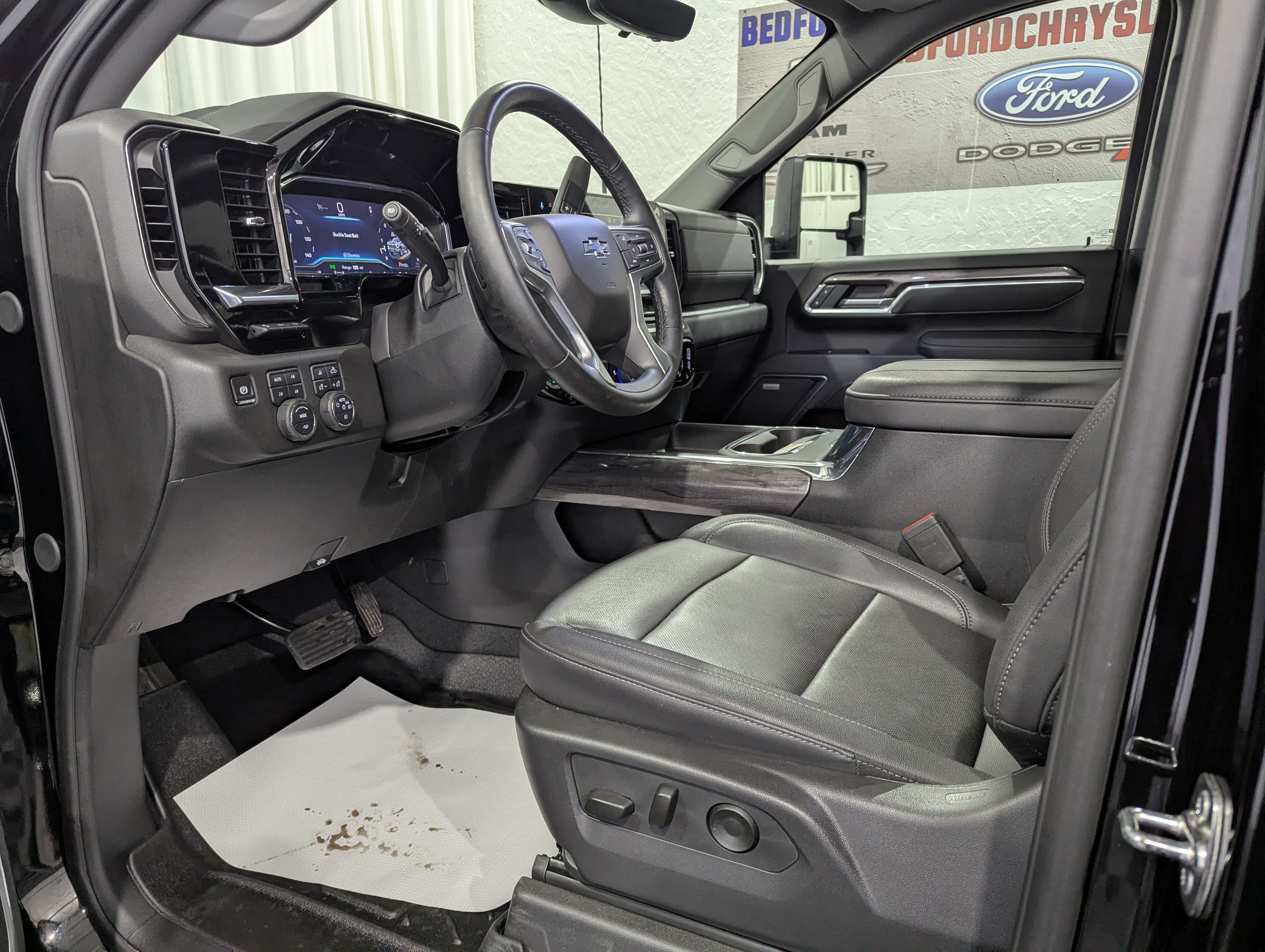 2025 Chevrolet Silverado 2500HD LTZ