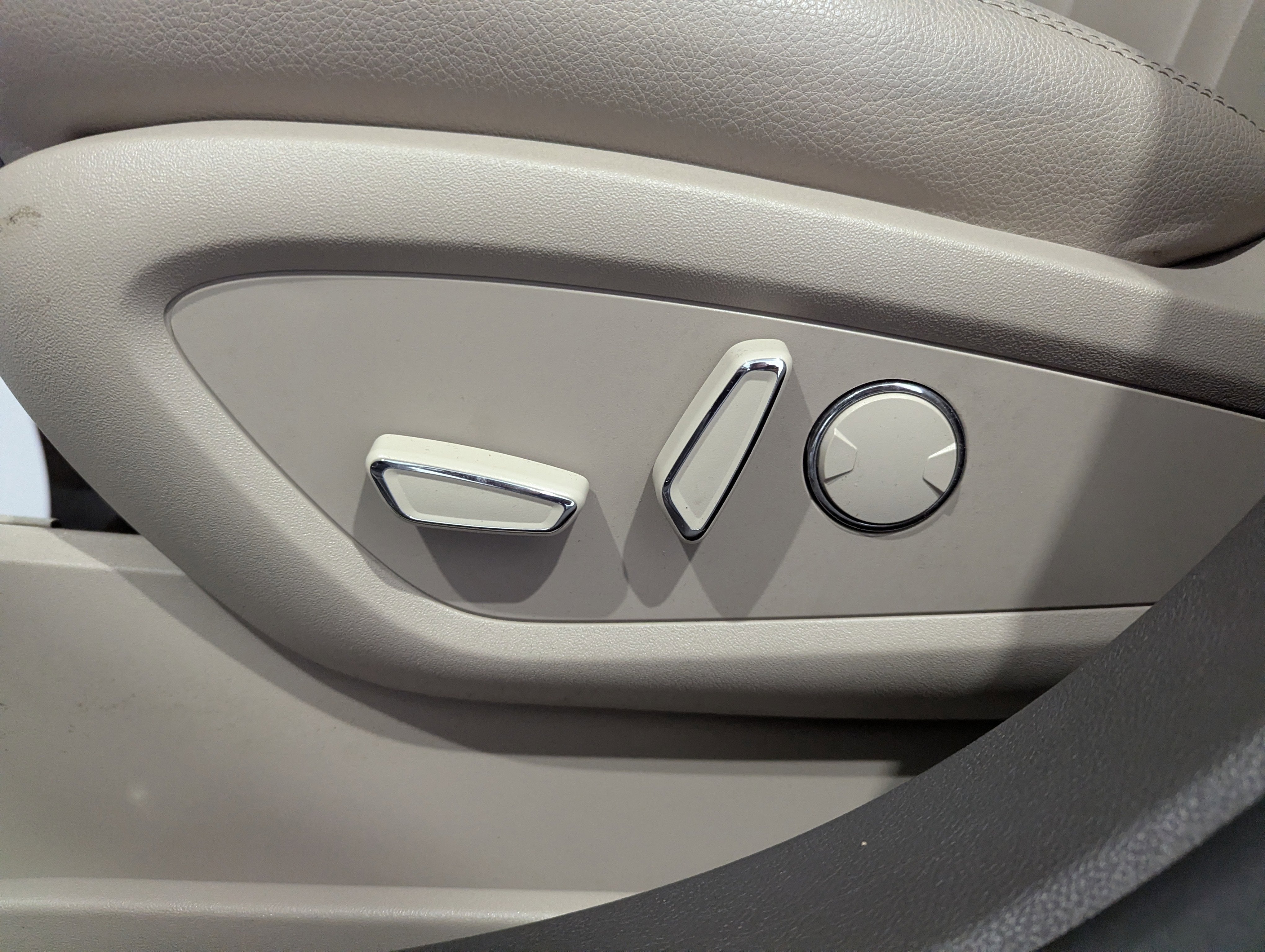 2023 Lincoln Nautilus Standard AWD