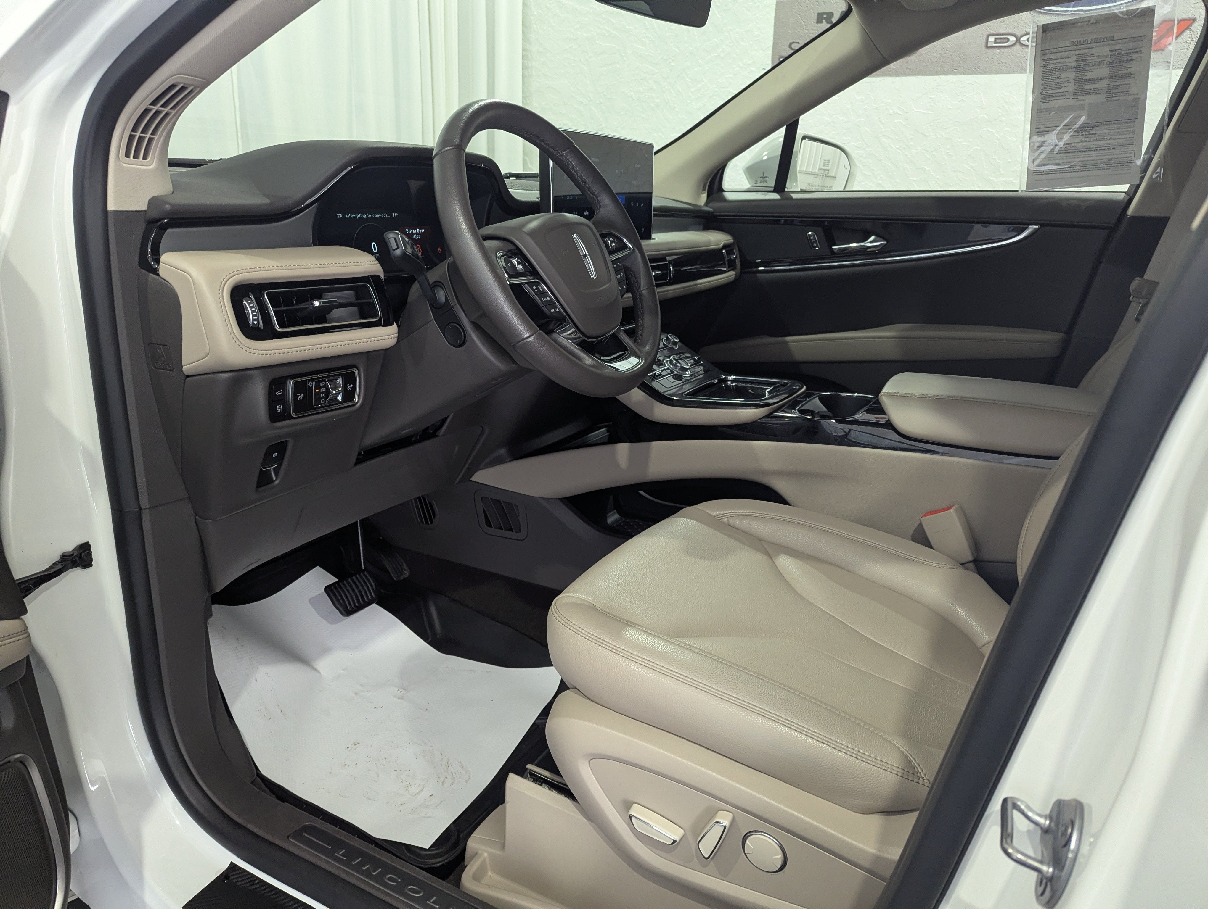 2023 Lincoln Nautilus Standard AWD