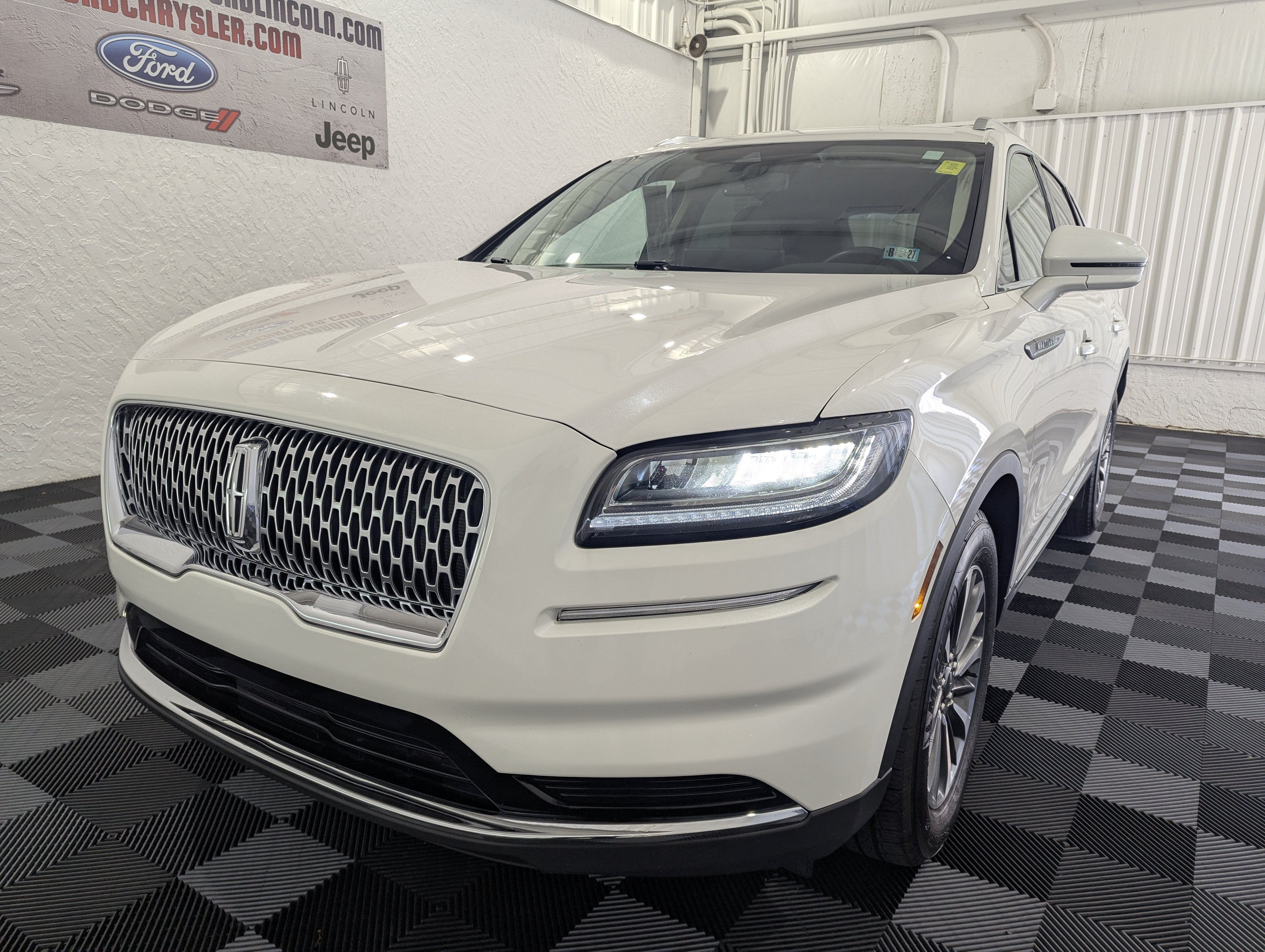 2023 Lincoln Nautilus Standard AWD