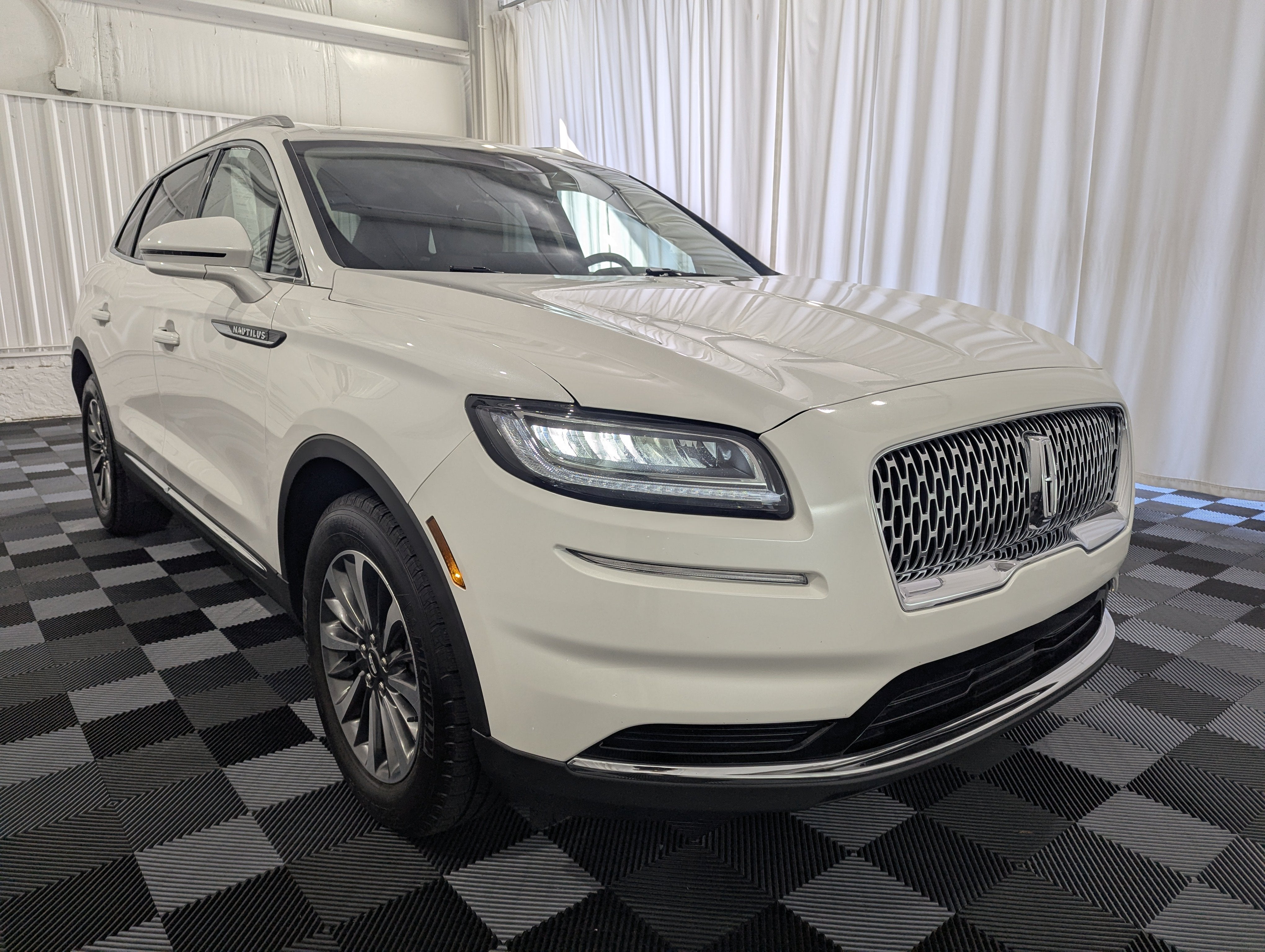 2023 Lincoln Nautilus Standard AWD