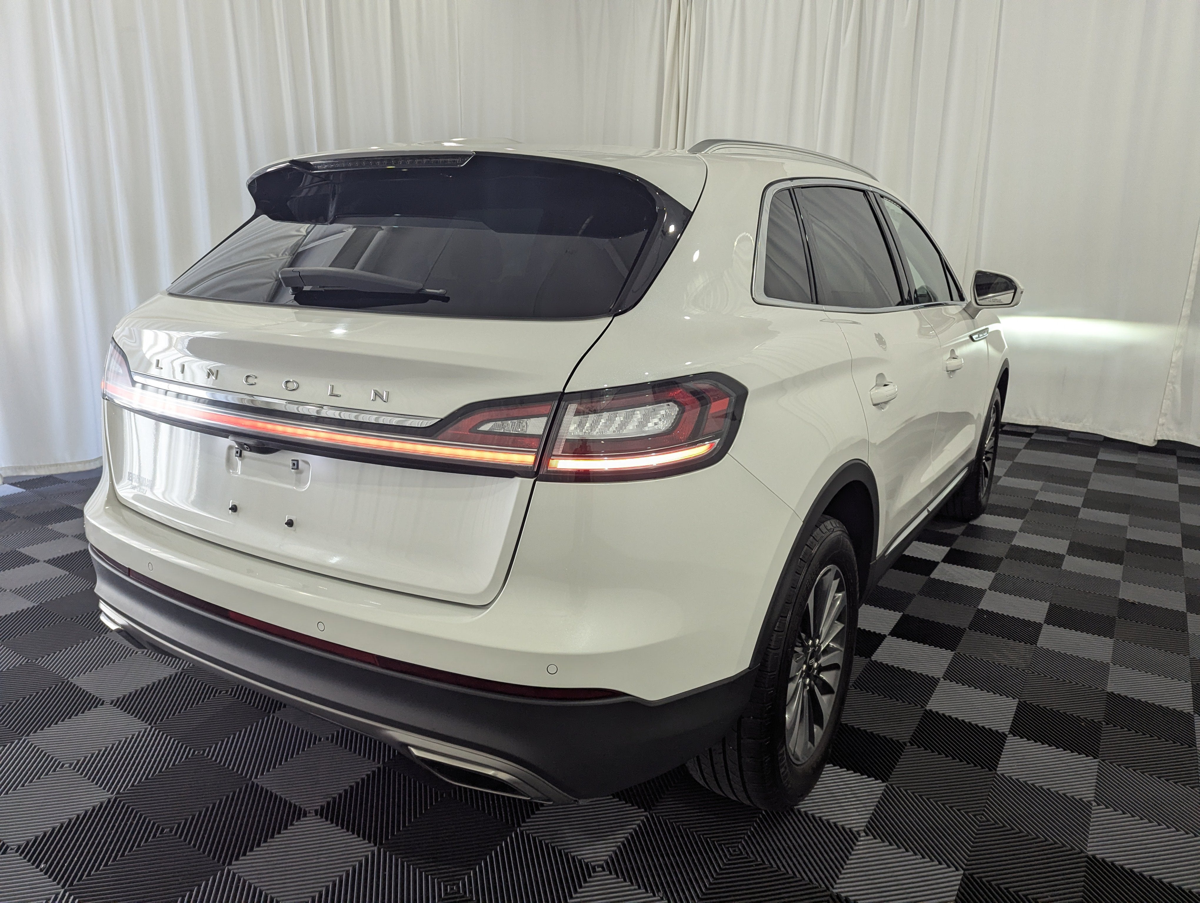 2023 Lincoln Nautilus Standard AWD