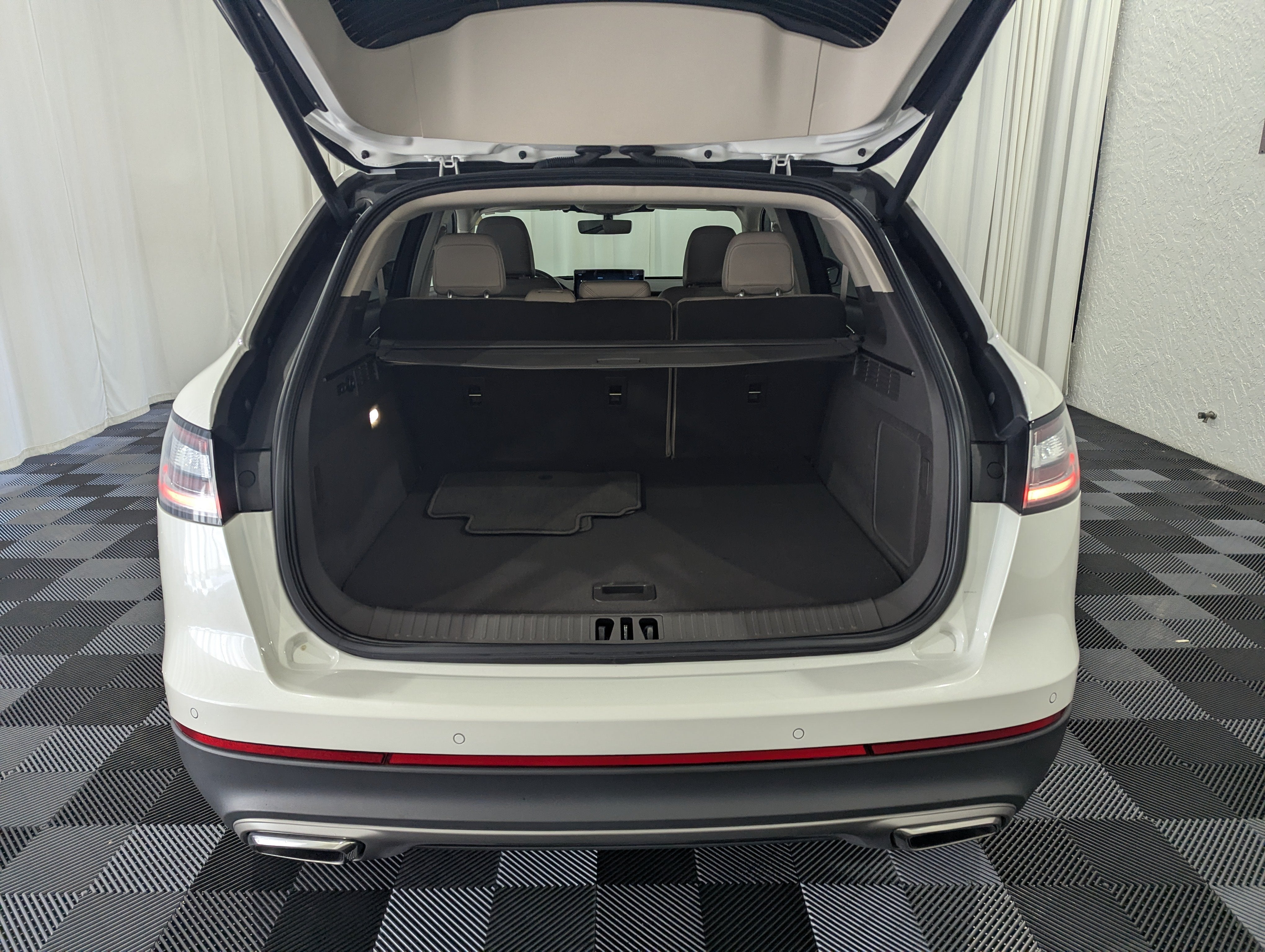 2023 Lincoln Nautilus Standard AWD
