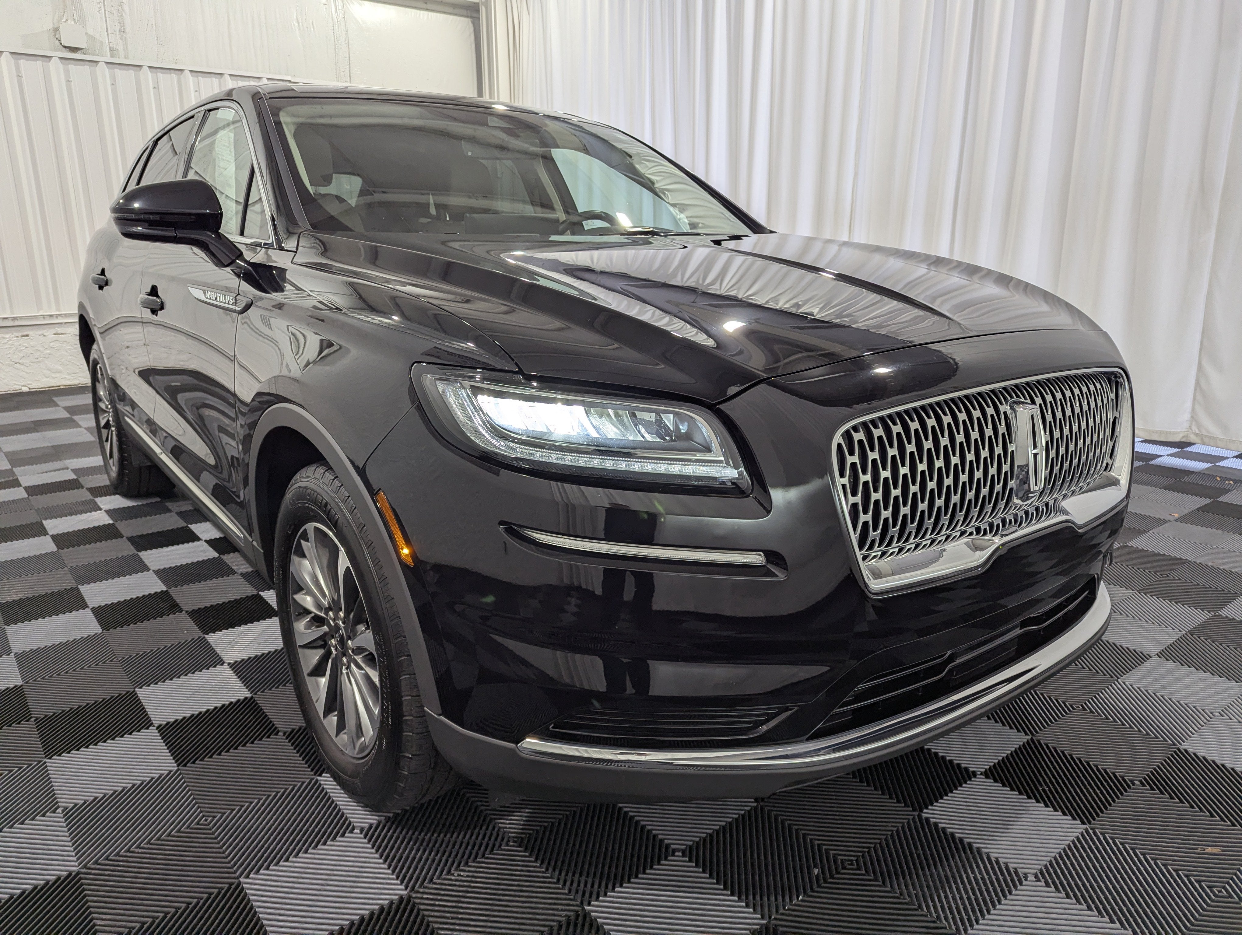 2023 Lincoln Nautilus Standard AWD