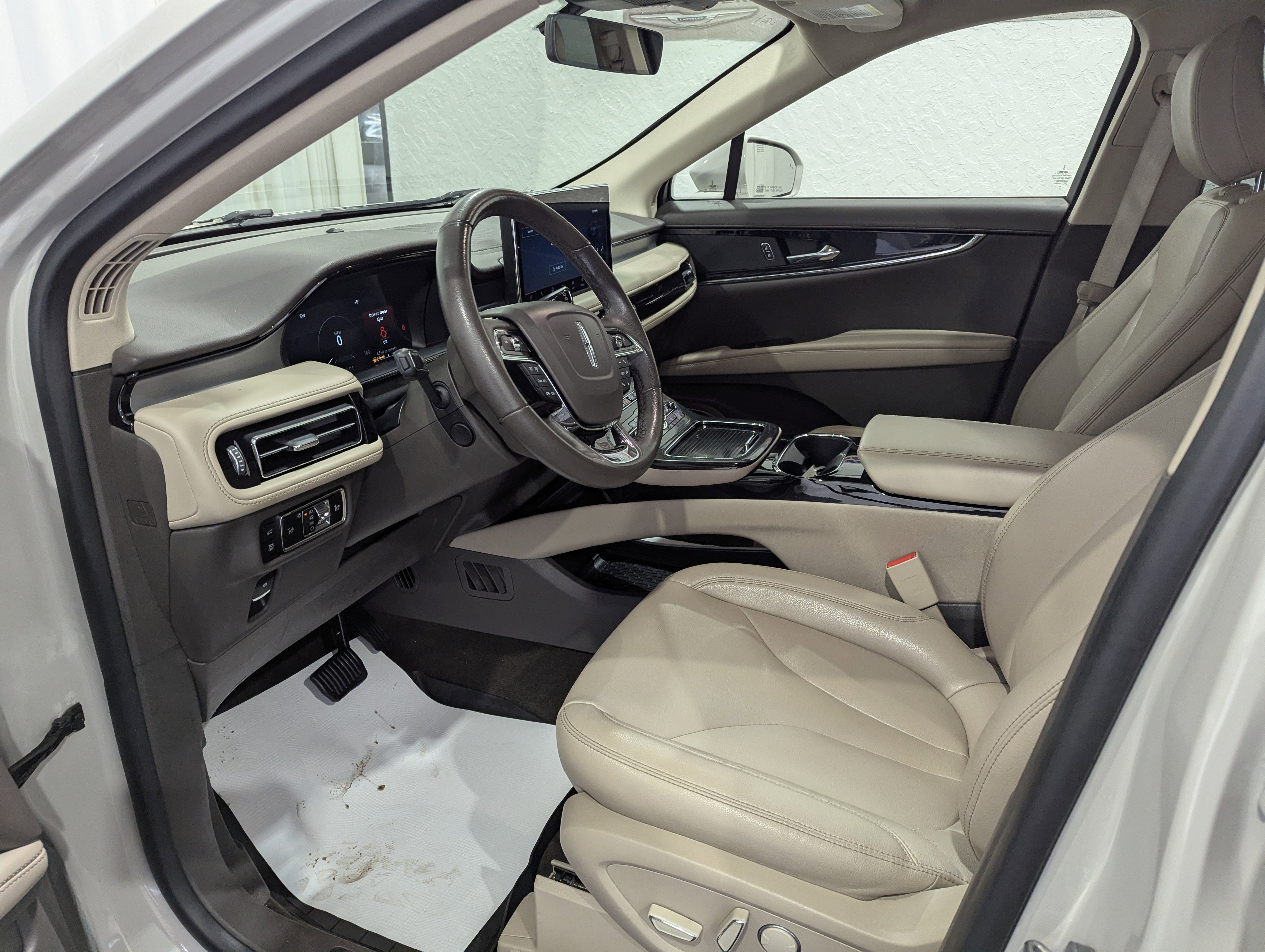 2023 Lincoln Nautilus Standard AWD