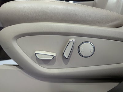 2023 Lincoln Nautilus Standard AWD