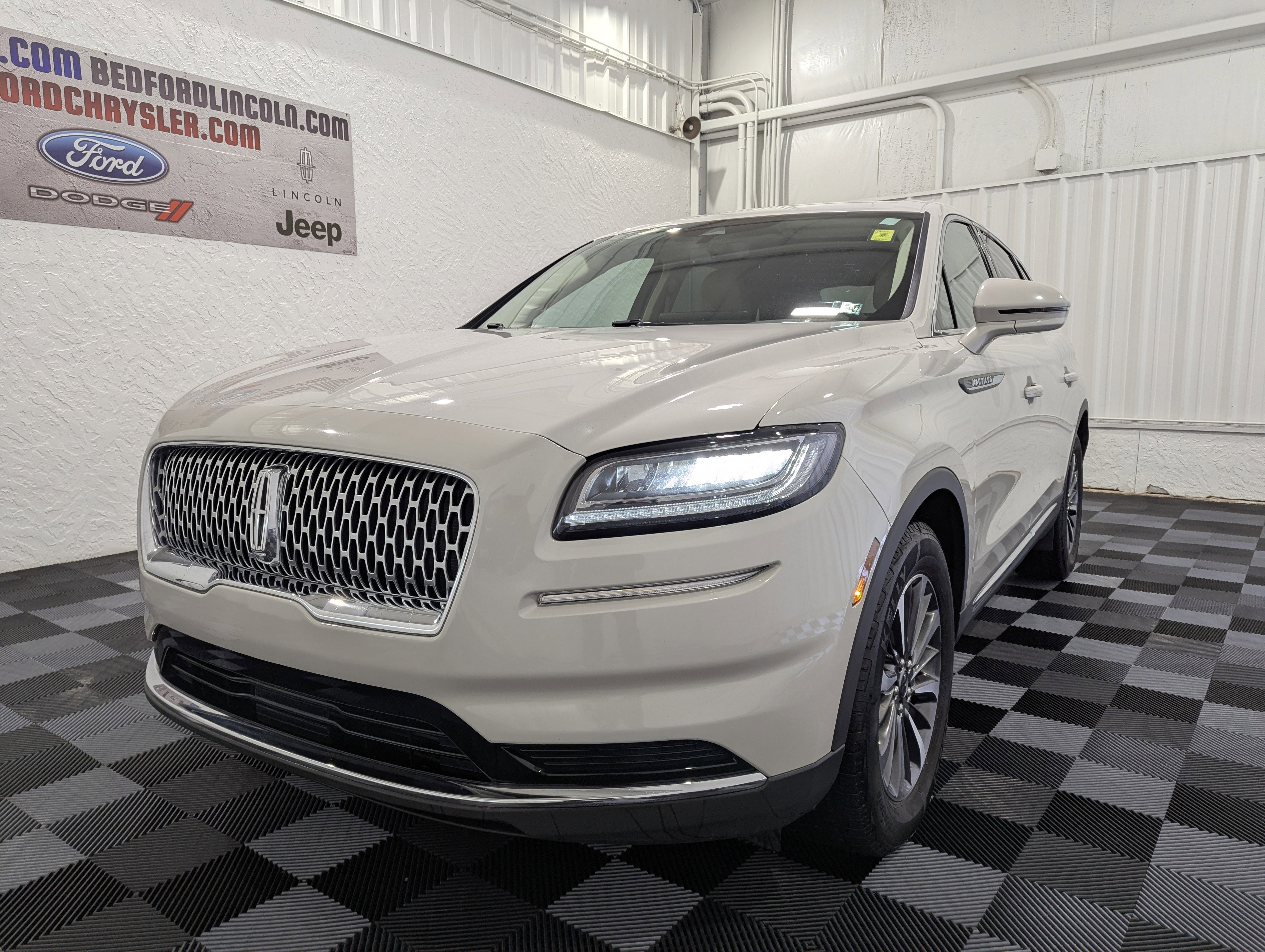 2023 Lincoln Nautilus Standard AWD