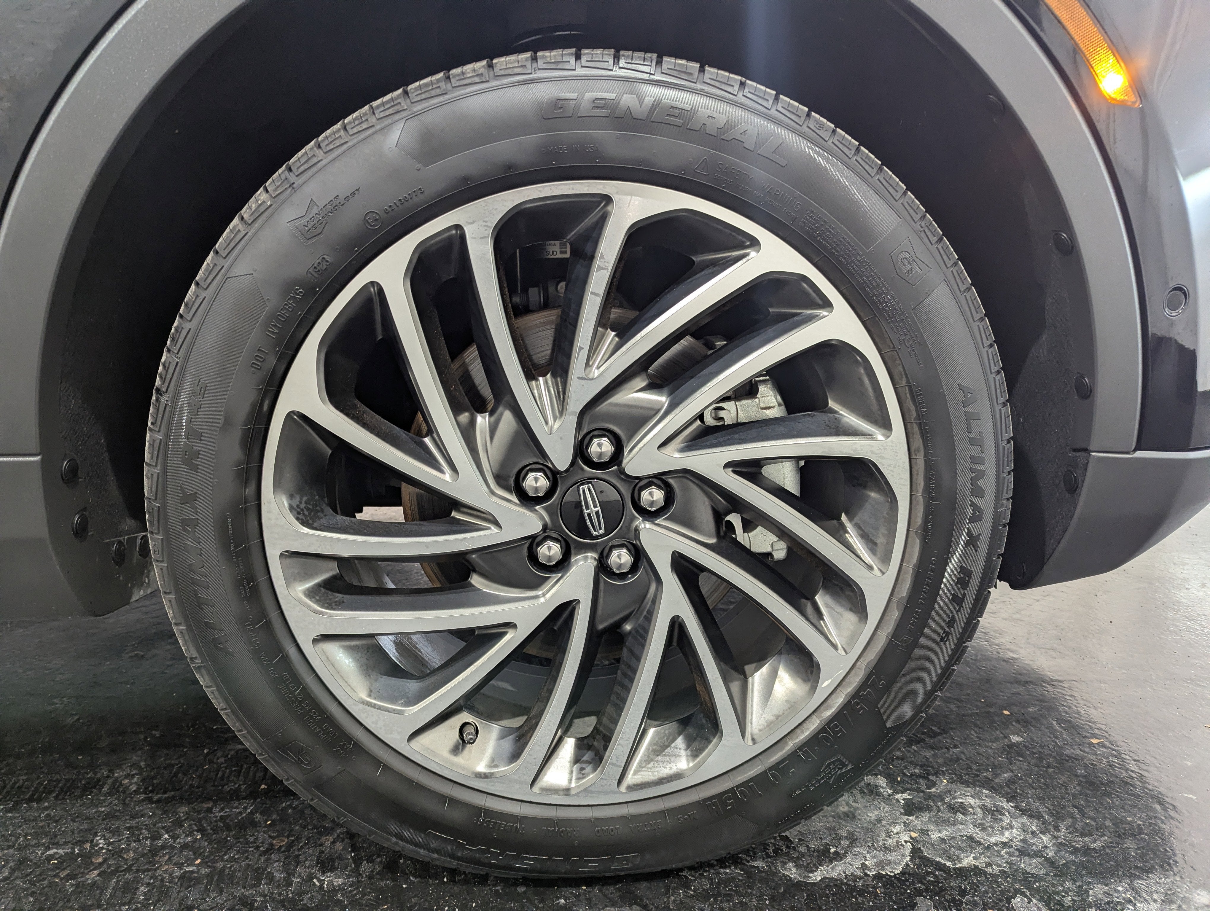 2019 Lincoln Nautilus Reserve AWD