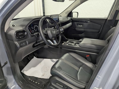 2025 Honda Pilot Touring Sport AWD