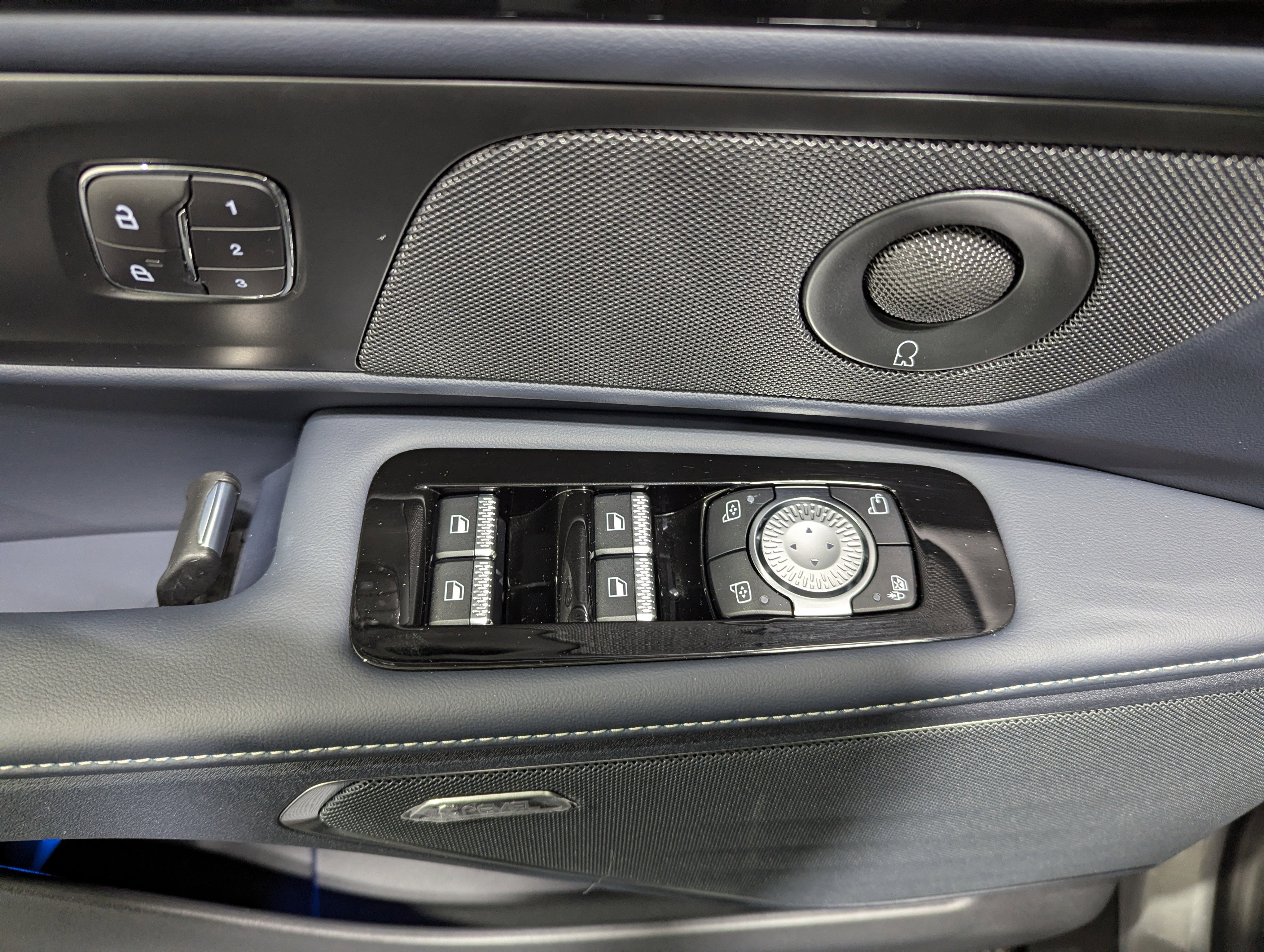 2025 Lincoln Nautilus Reserve AWD