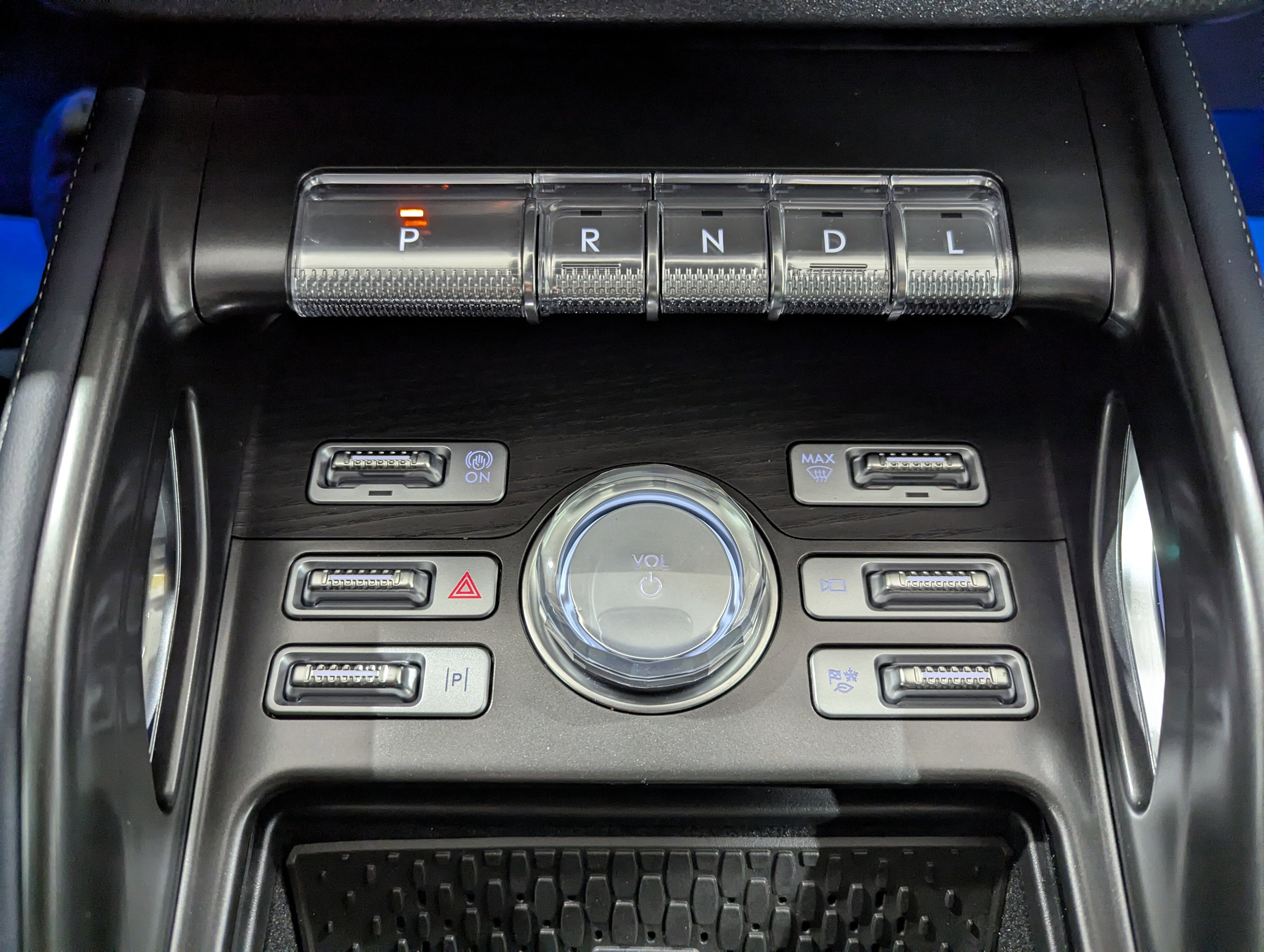 2025 Lincoln Nautilus Reserve AWD