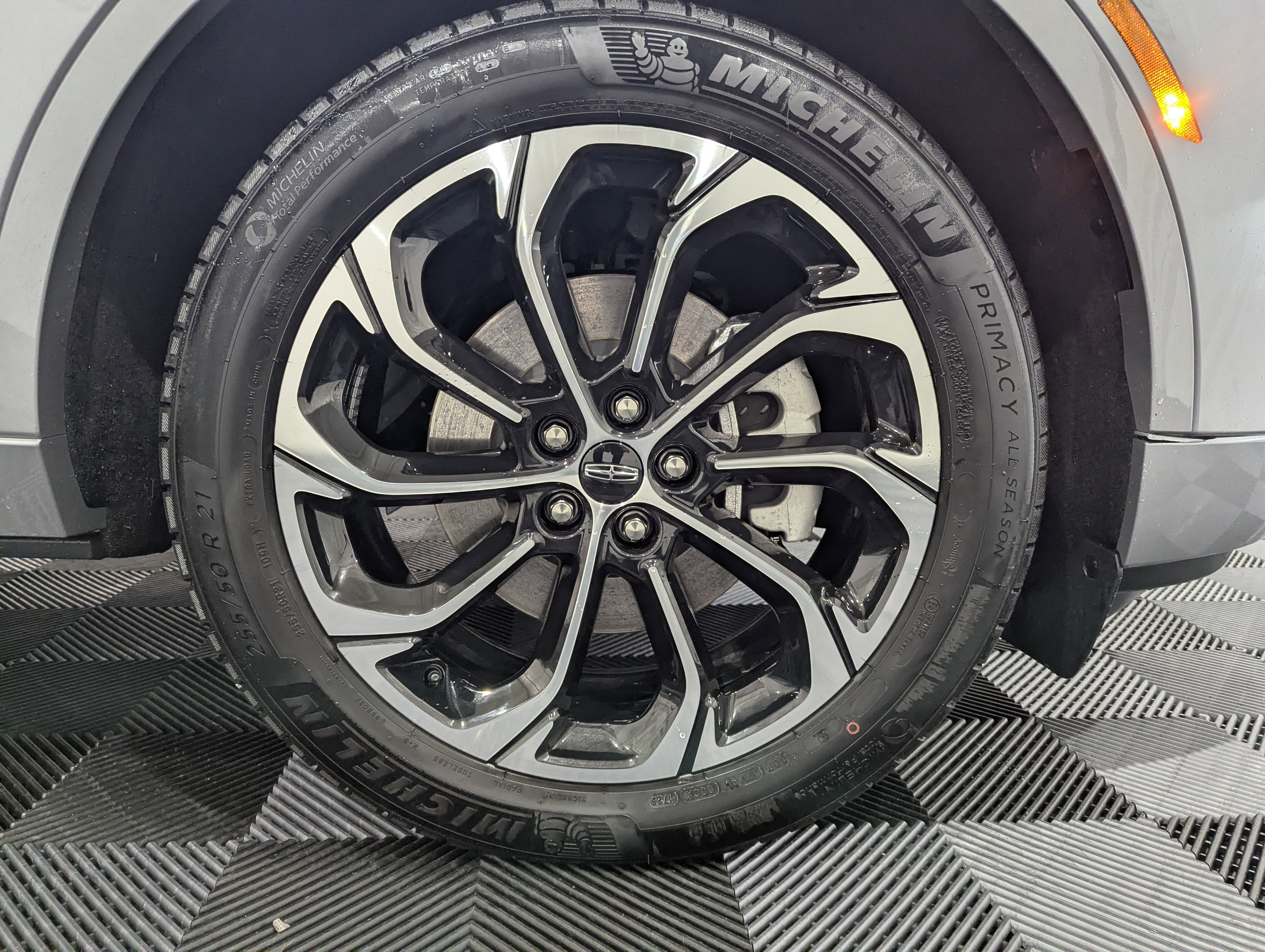 2025 Lincoln Nautilus Reserve AWD