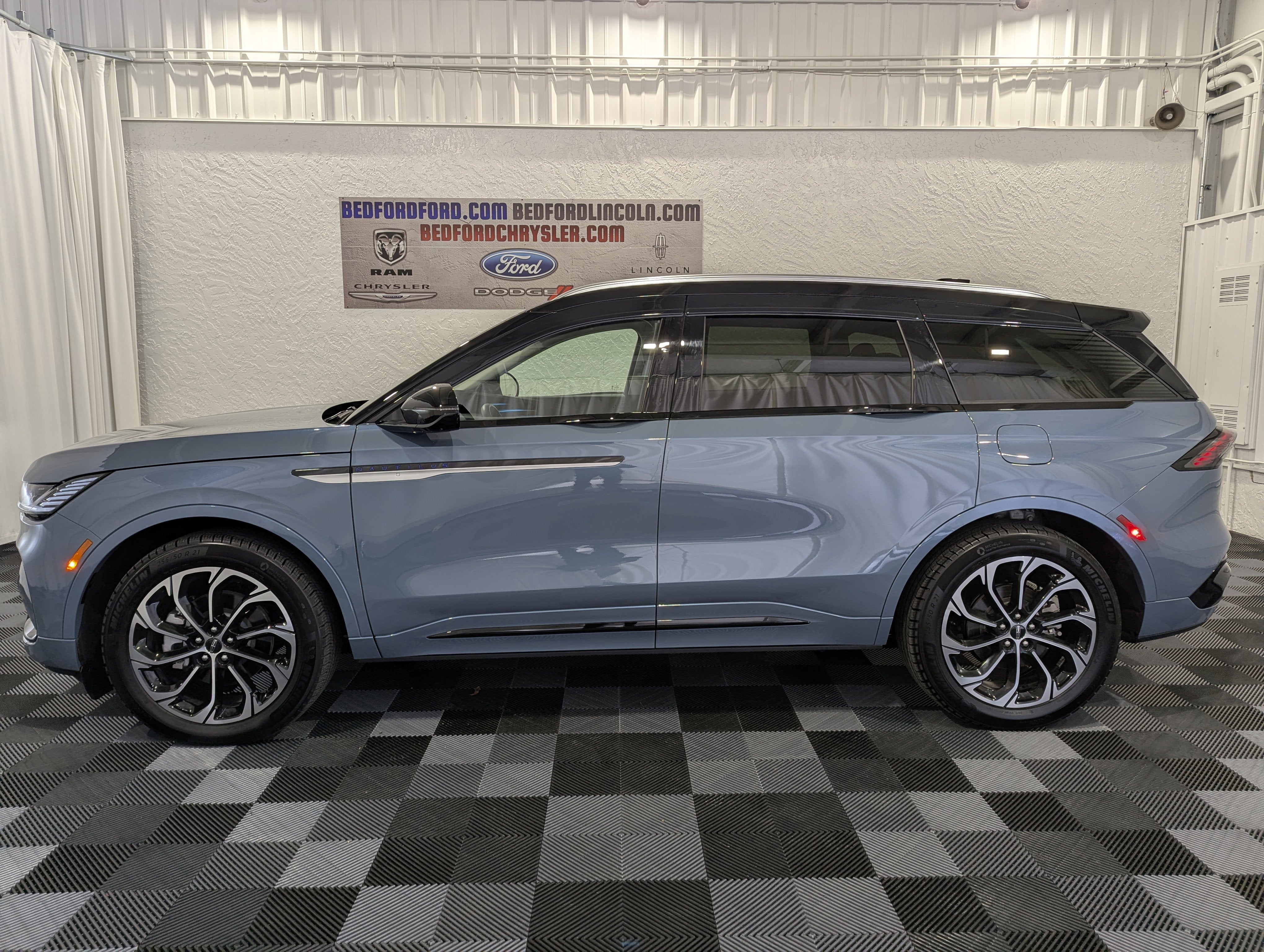 2025 Lincoln Nautilus Reserve AWD