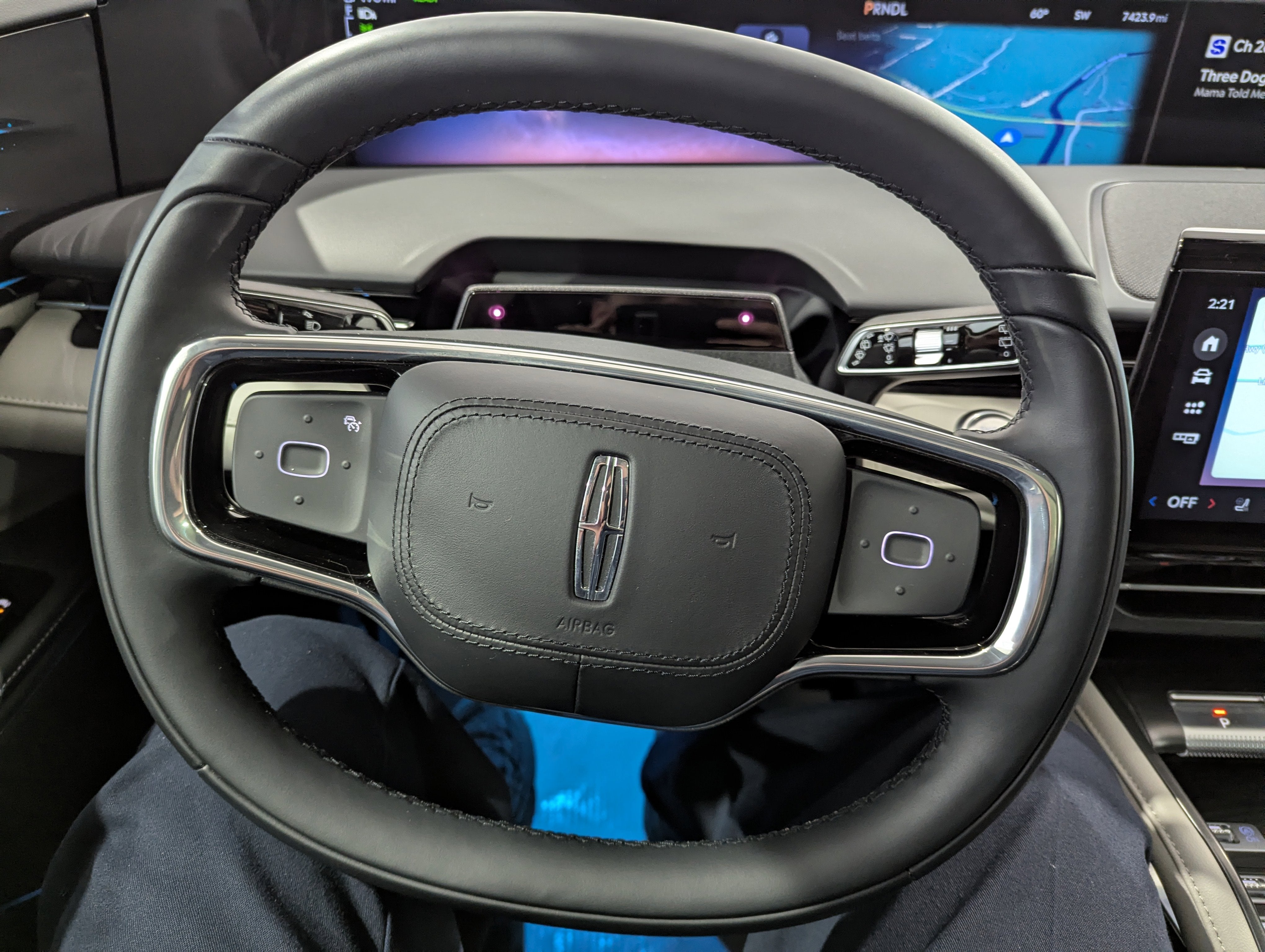 2025 Lincoln Nautilus Reserve AWD