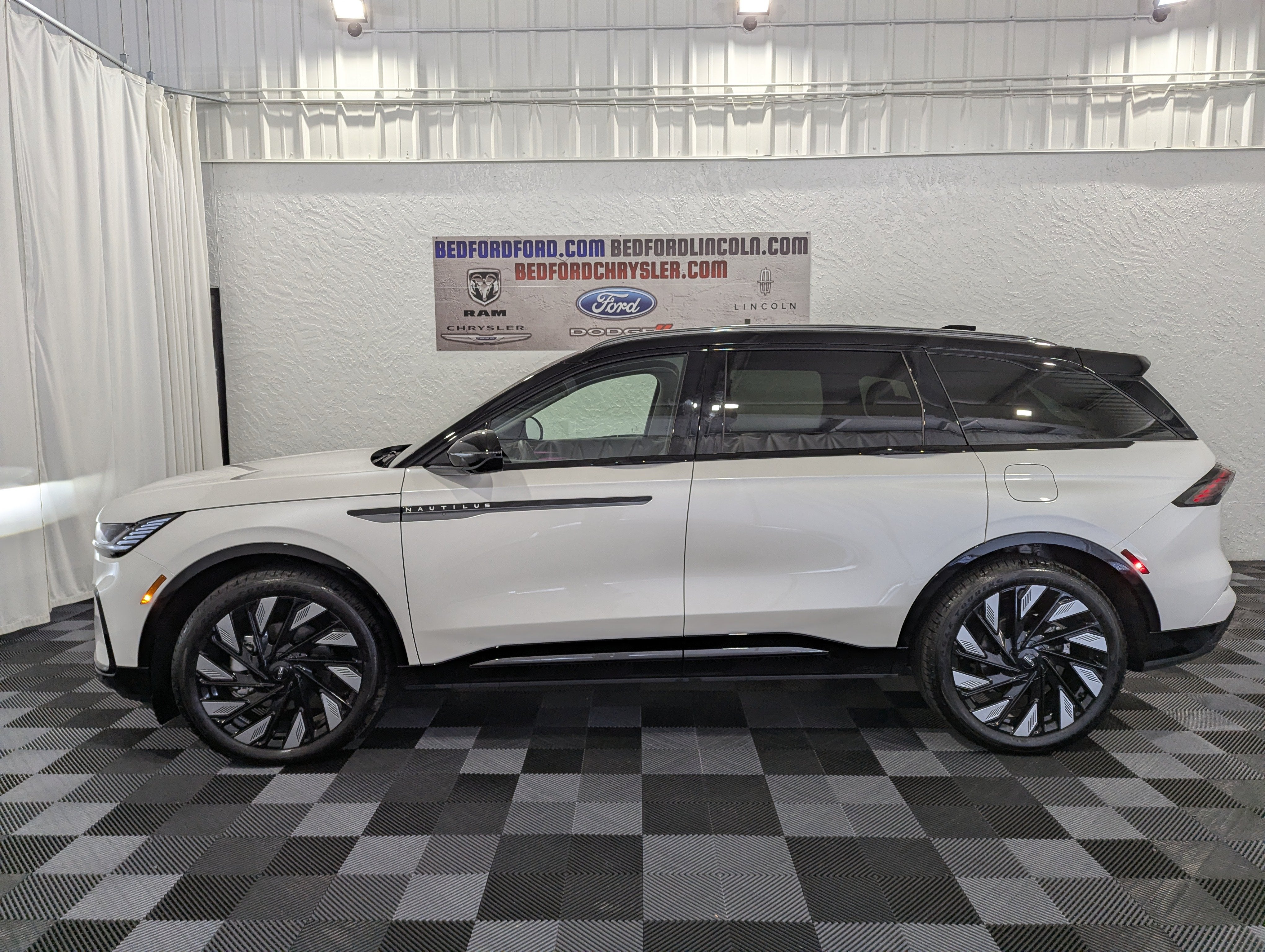 2026 Lincoln Nautilus Reserve AWD