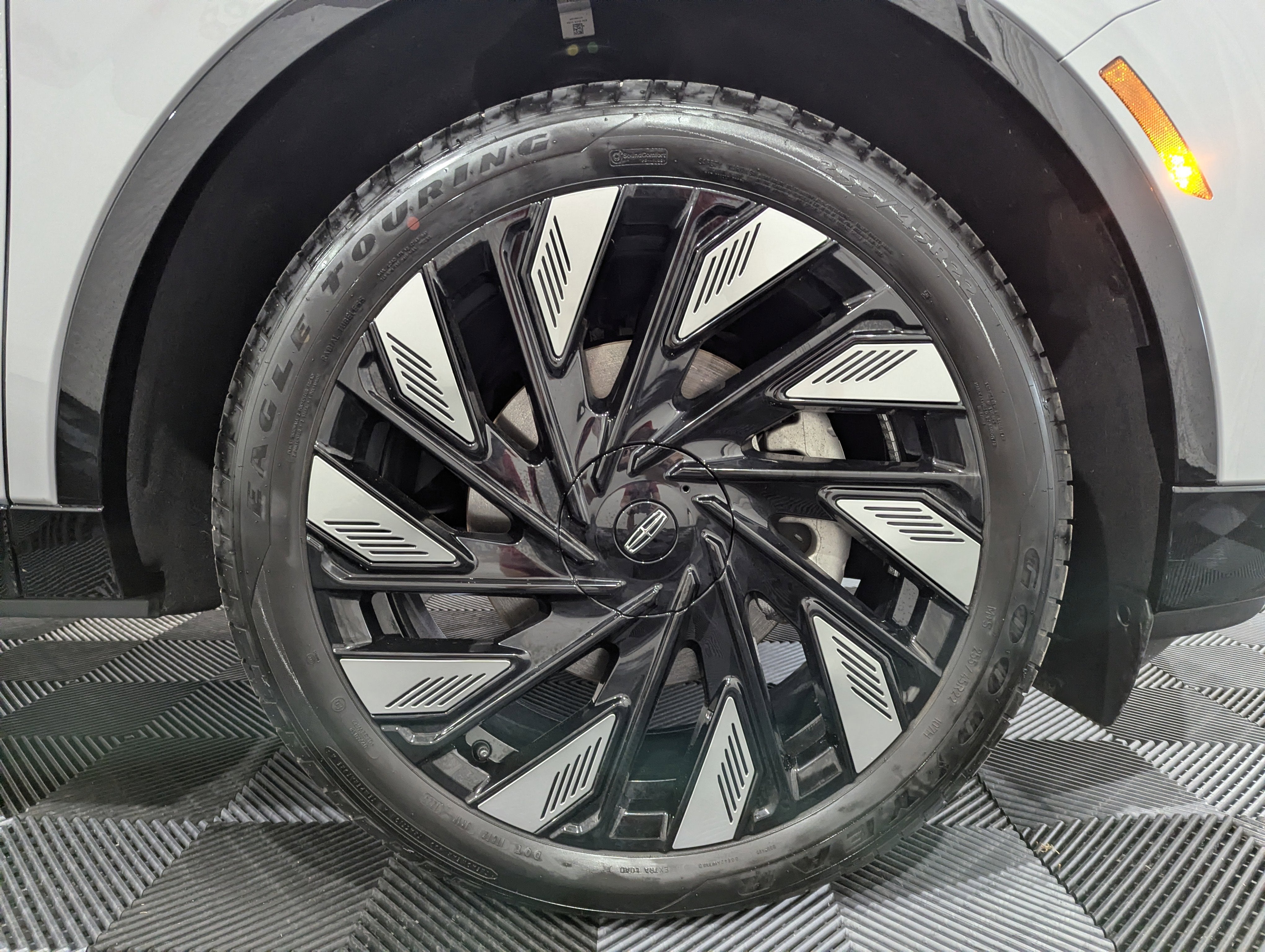 2026 Lincoln Nautilus Reserve AWD