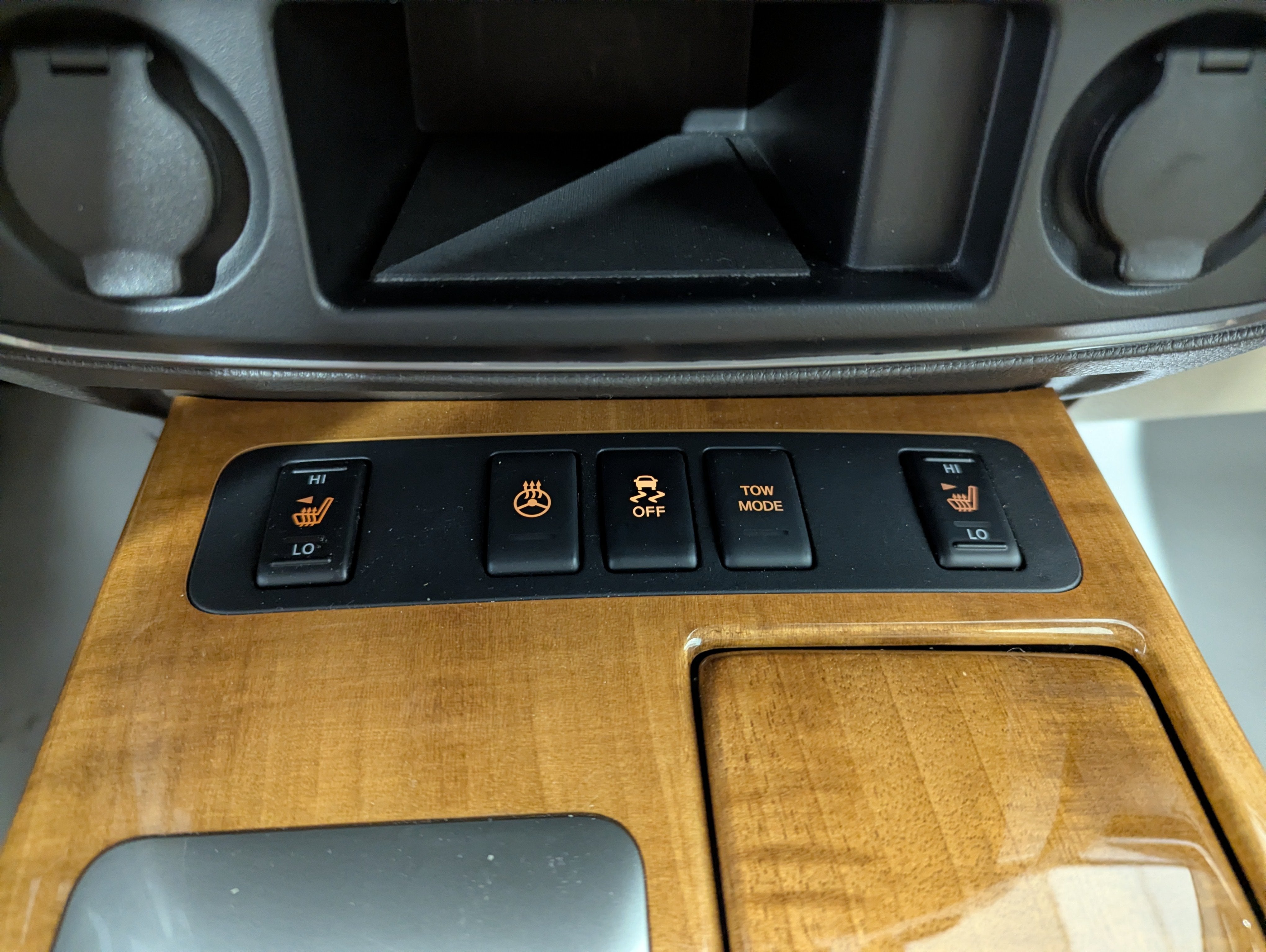 2015 Nissan Armada Platinum