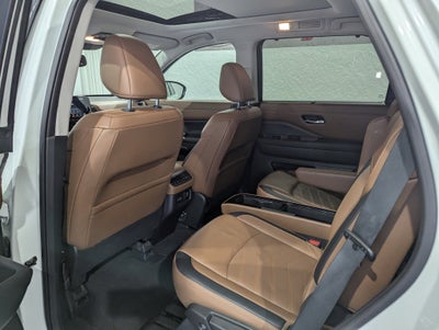 2022 Nissan Pathfinder Platinum 4x4