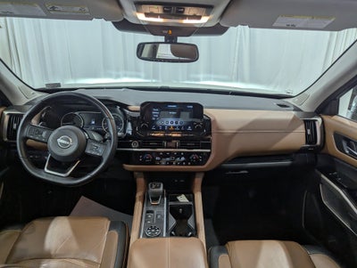 2022 Nissan Pathfinder Platinum 4x4