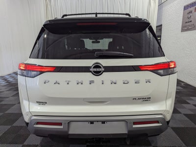 2022 Nissan Pathfinder Platinum 4x4